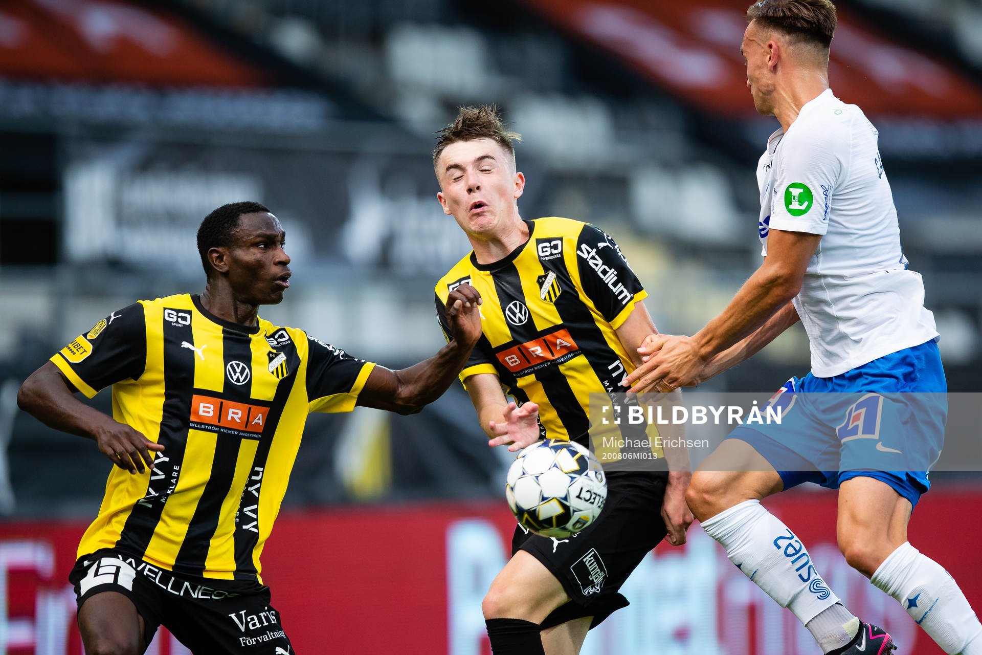 Häckens Godswill Ekpolo och Patrik Wålemark mot IFK