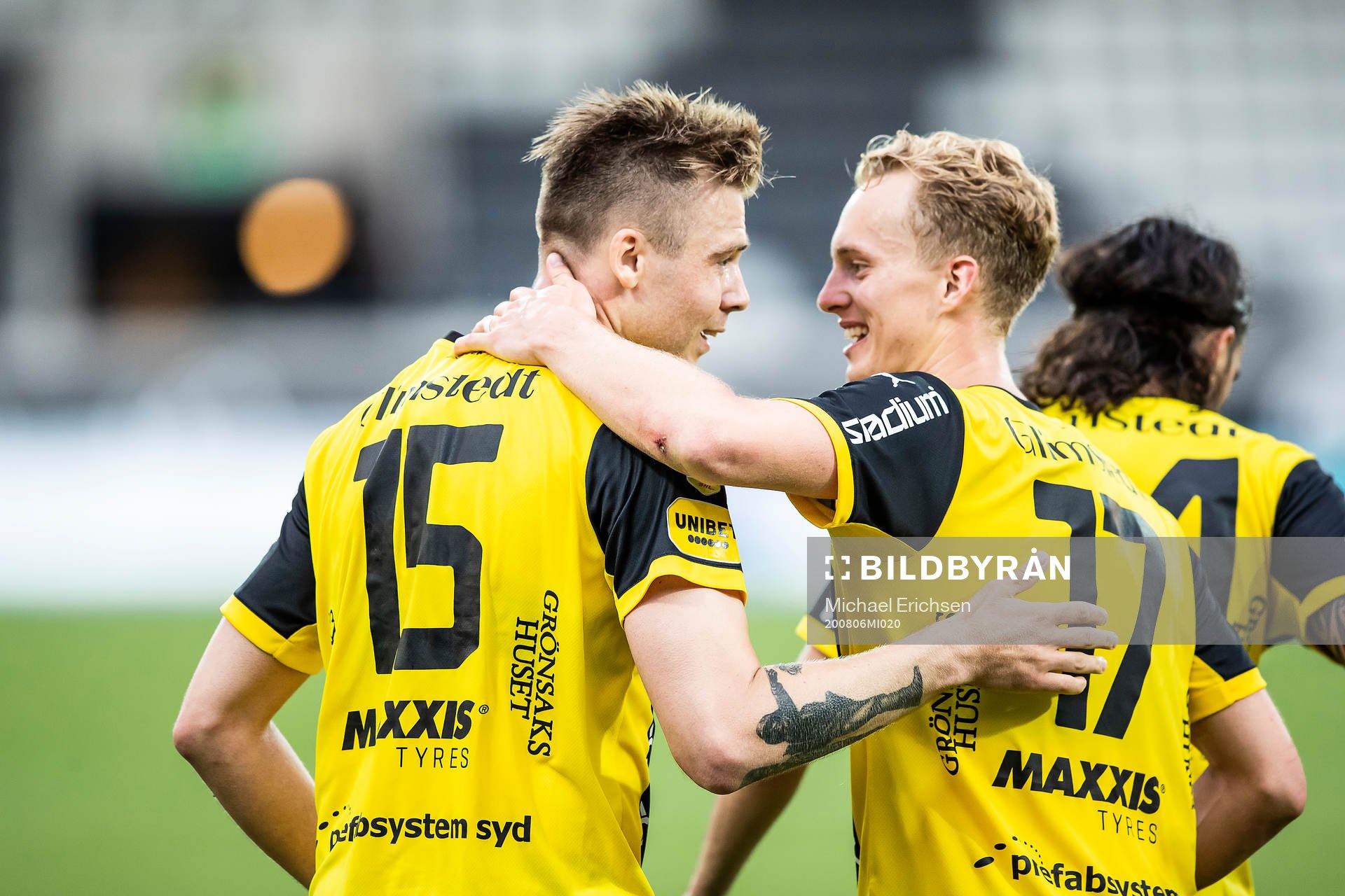 Häckens Alexander Söderlund och Gustav Berggren jublar