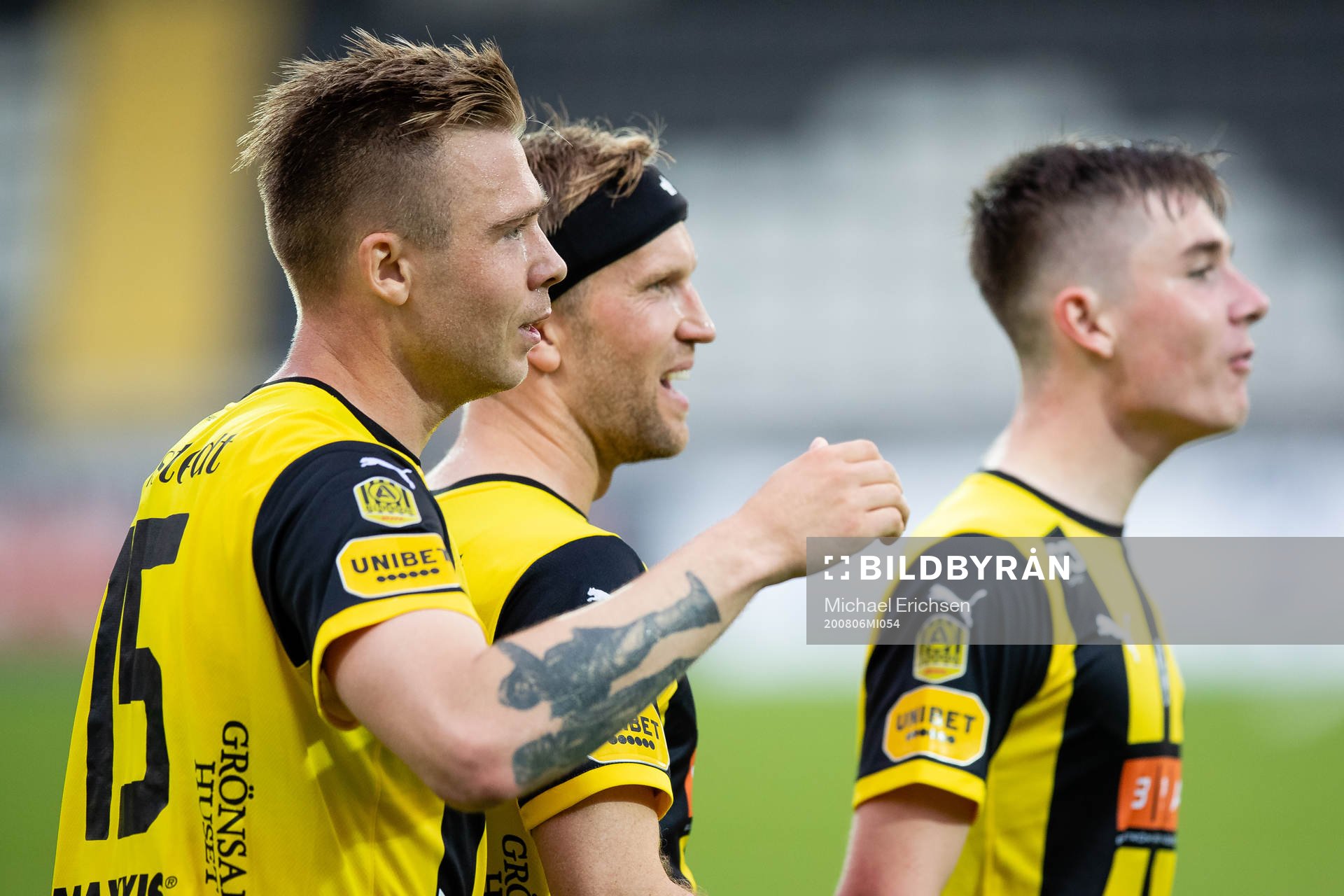 Häckens Alexander Söderlund jublar