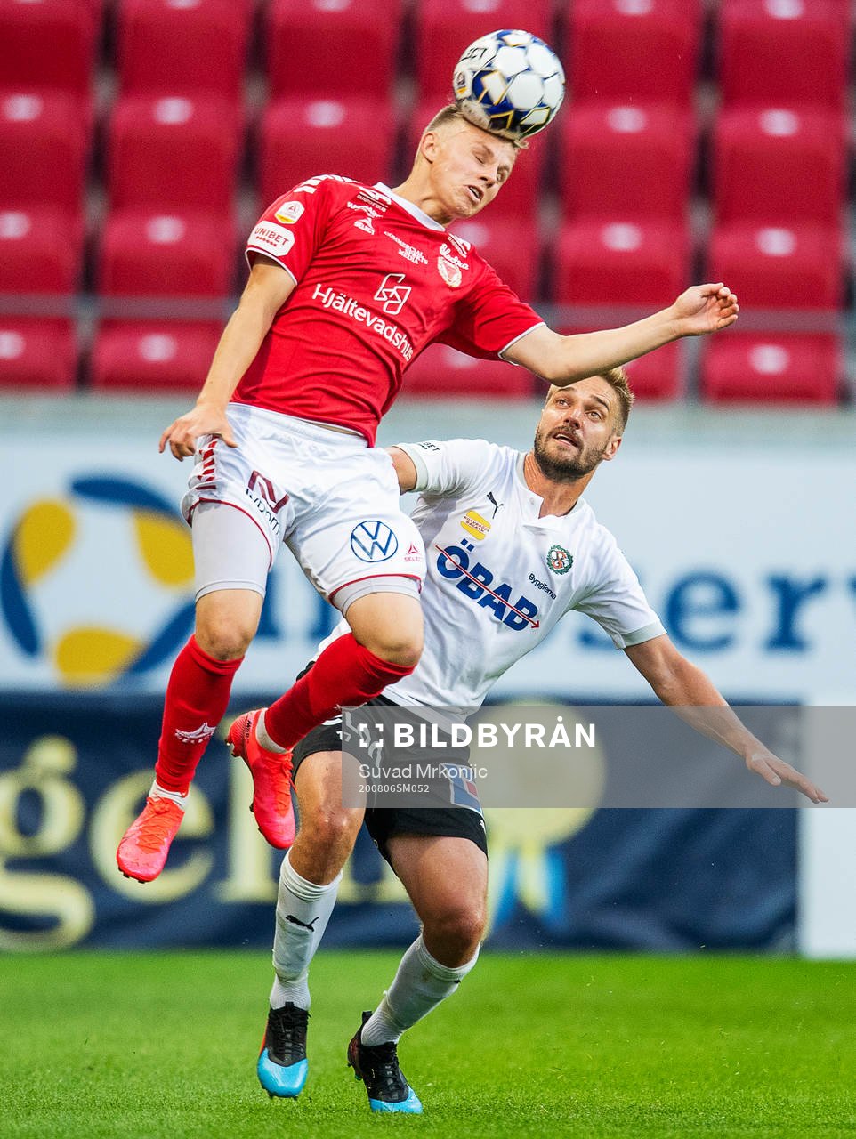 Kalmars Isak Jansson  och Örebros Johan Mårtensson