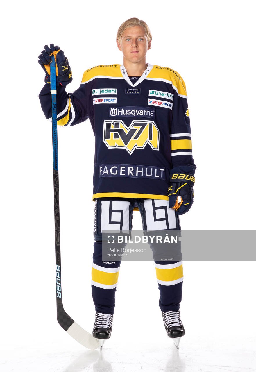 HV71s Emil Andrae
