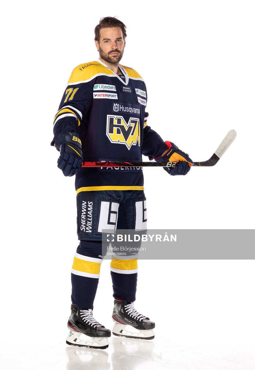HV71s Linus Fröberg