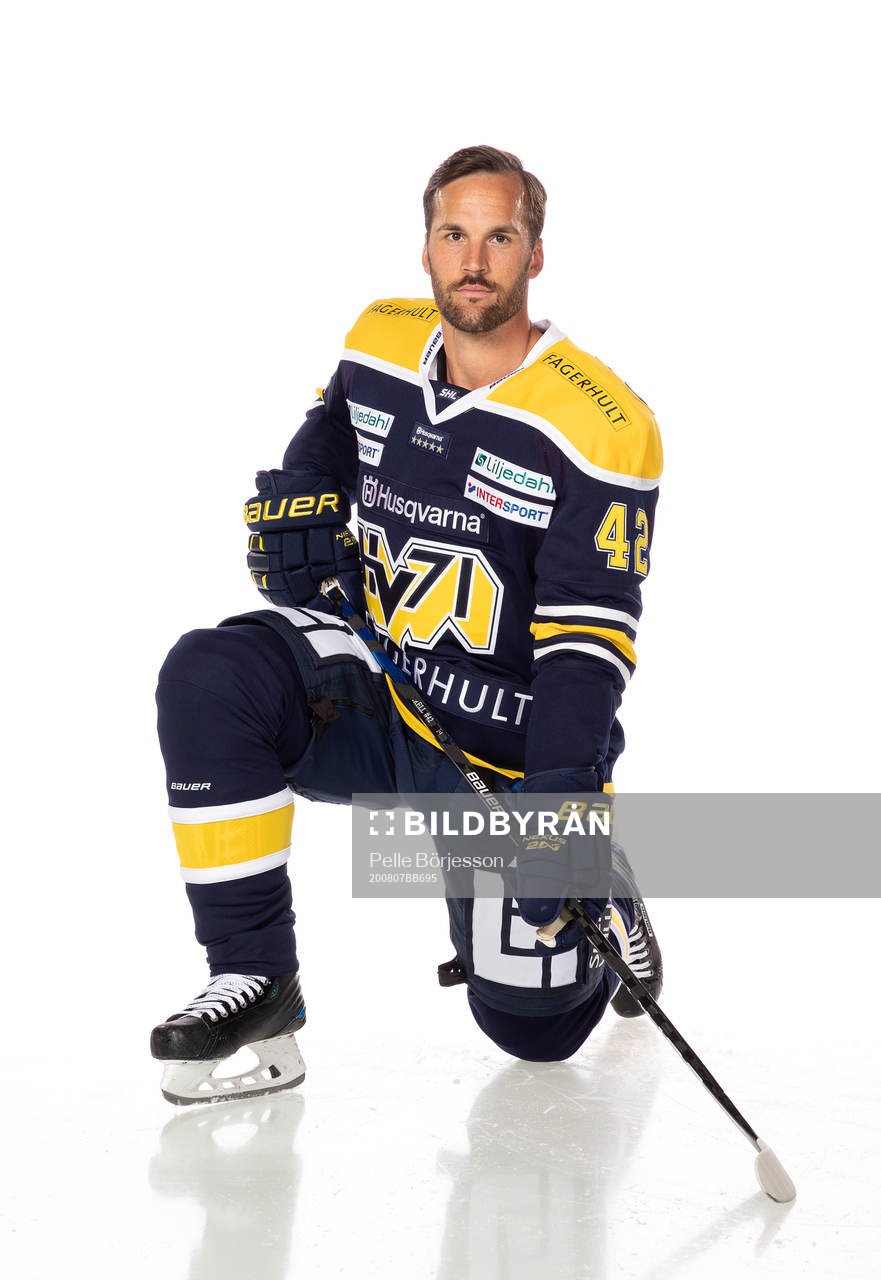 HV71s Niklas Arell