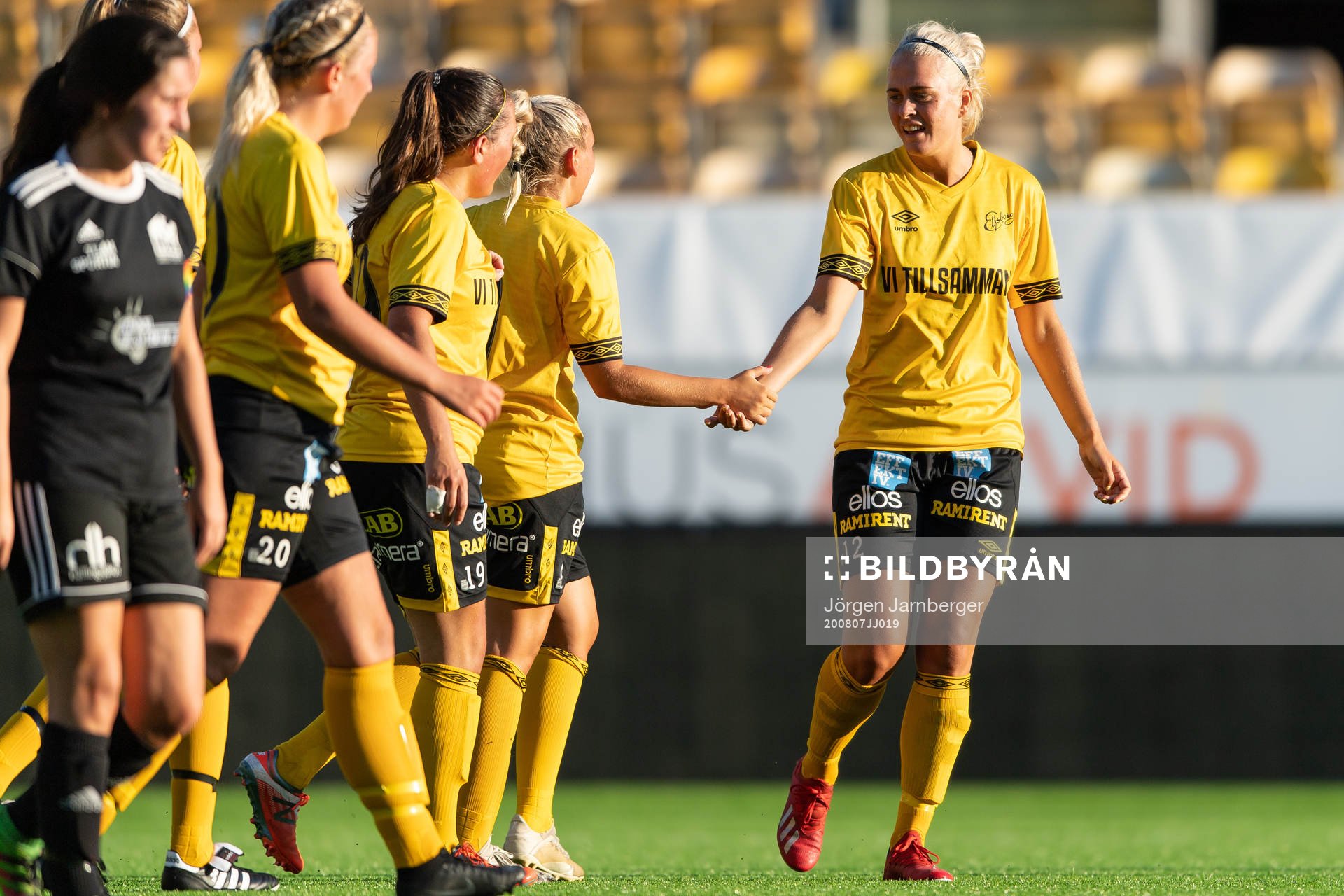 Elfsborgs Ellen Larsson jublar