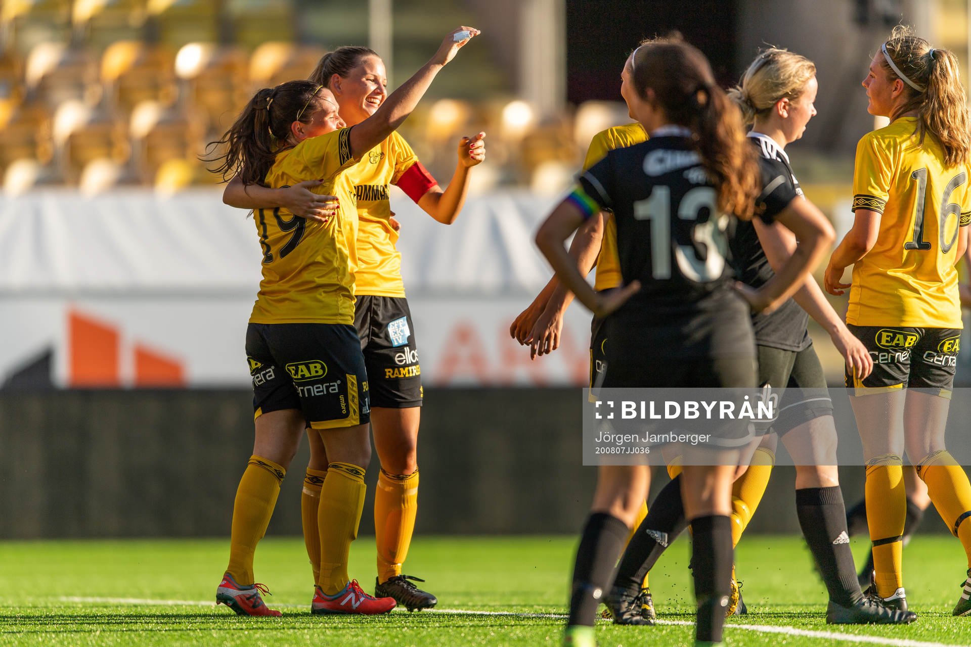 Elfsborgs Johanna Kalinski Köhlqust klappas om