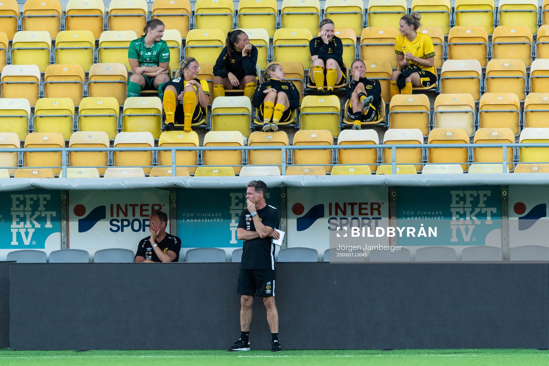 Elfsborgs spelare på läktarbänken