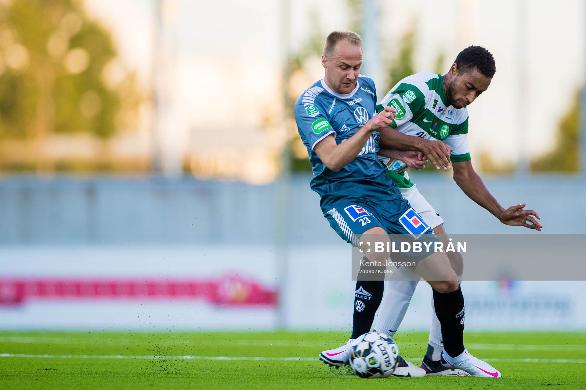 Brages Oscar Lundin och Västerås Brian Span
