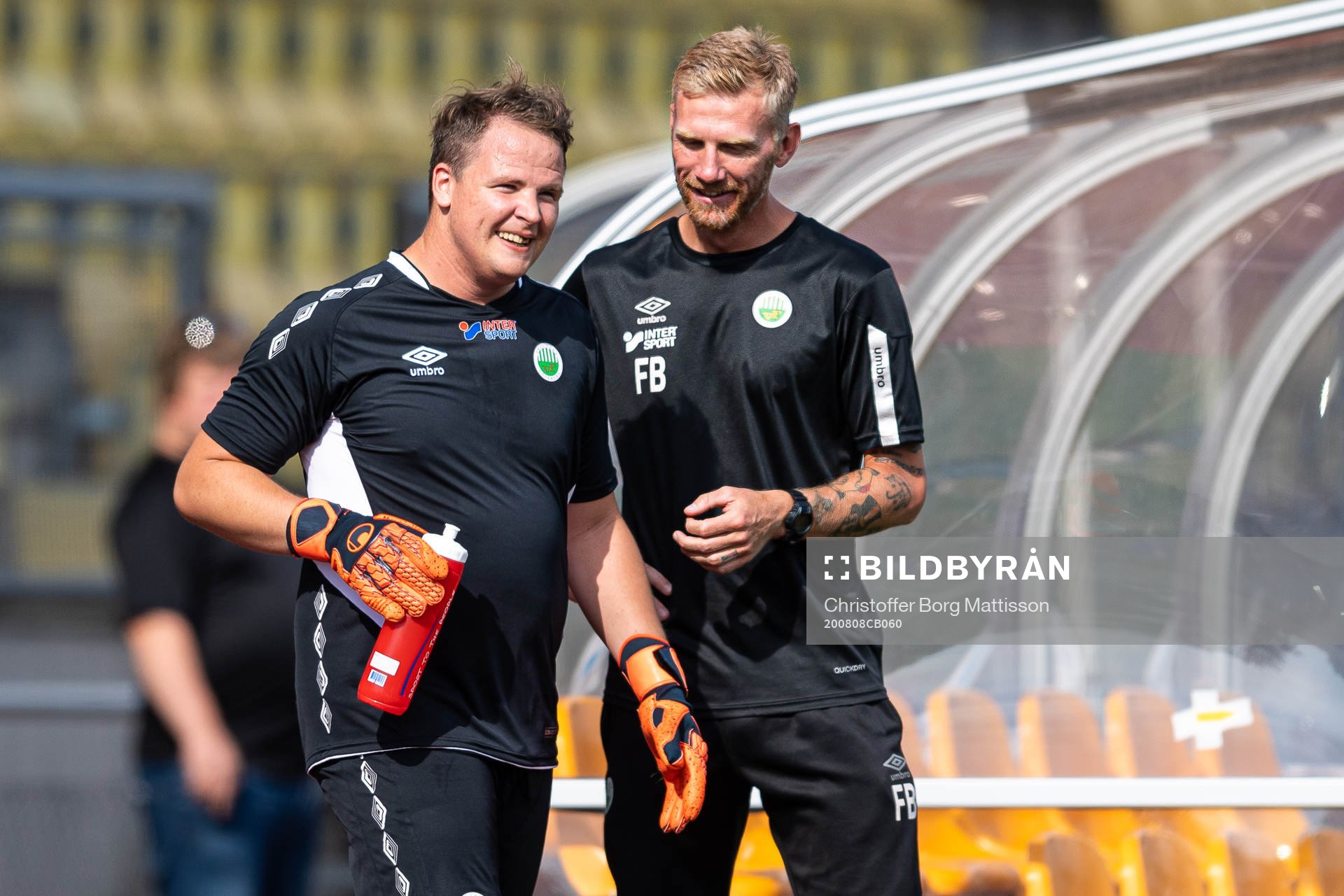 Västra Frölundas målvakt Rasmus Iversen och tränare