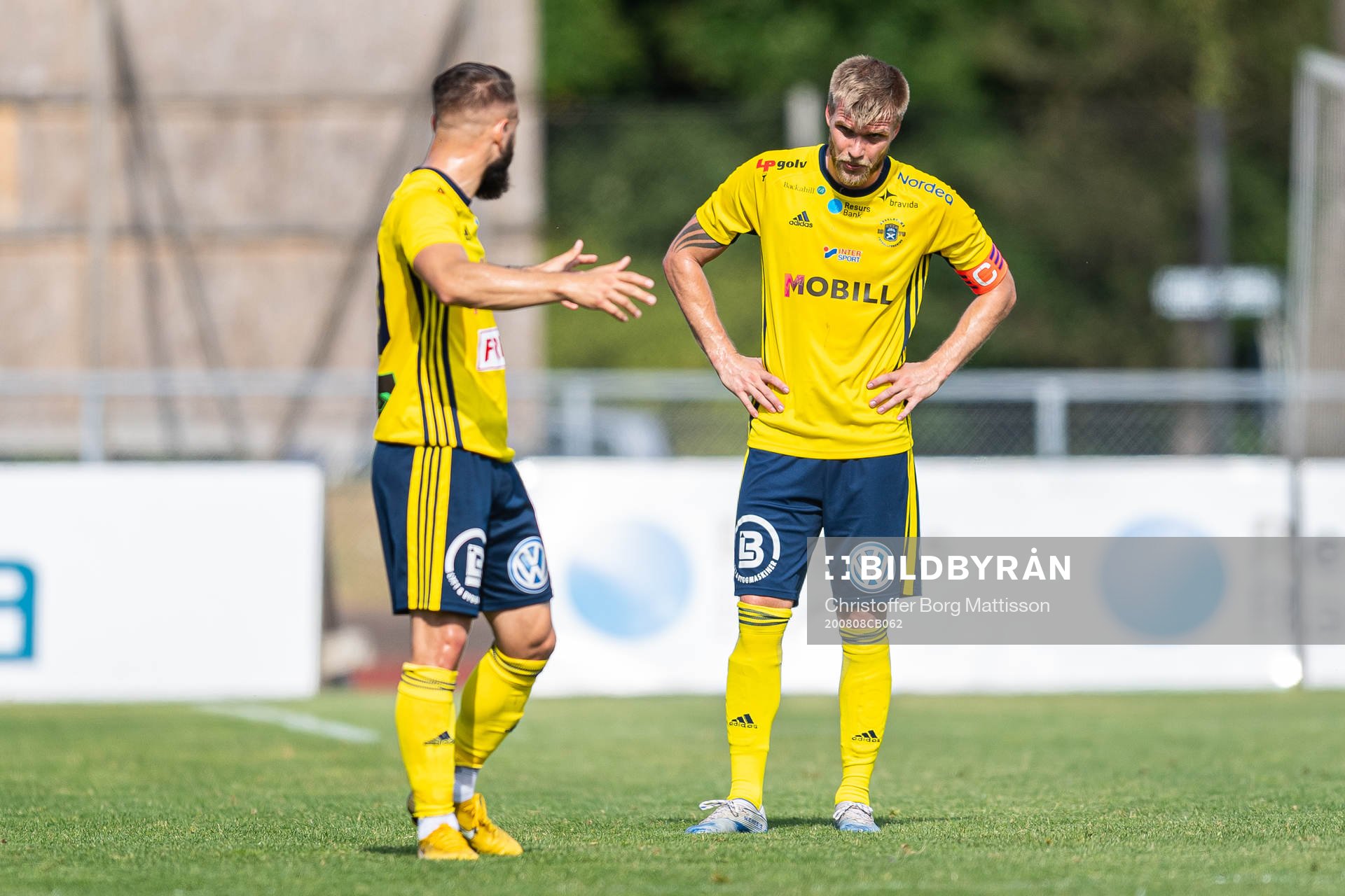 Ängelholms Filip Pivkovski i samtal med Robin Nilsson