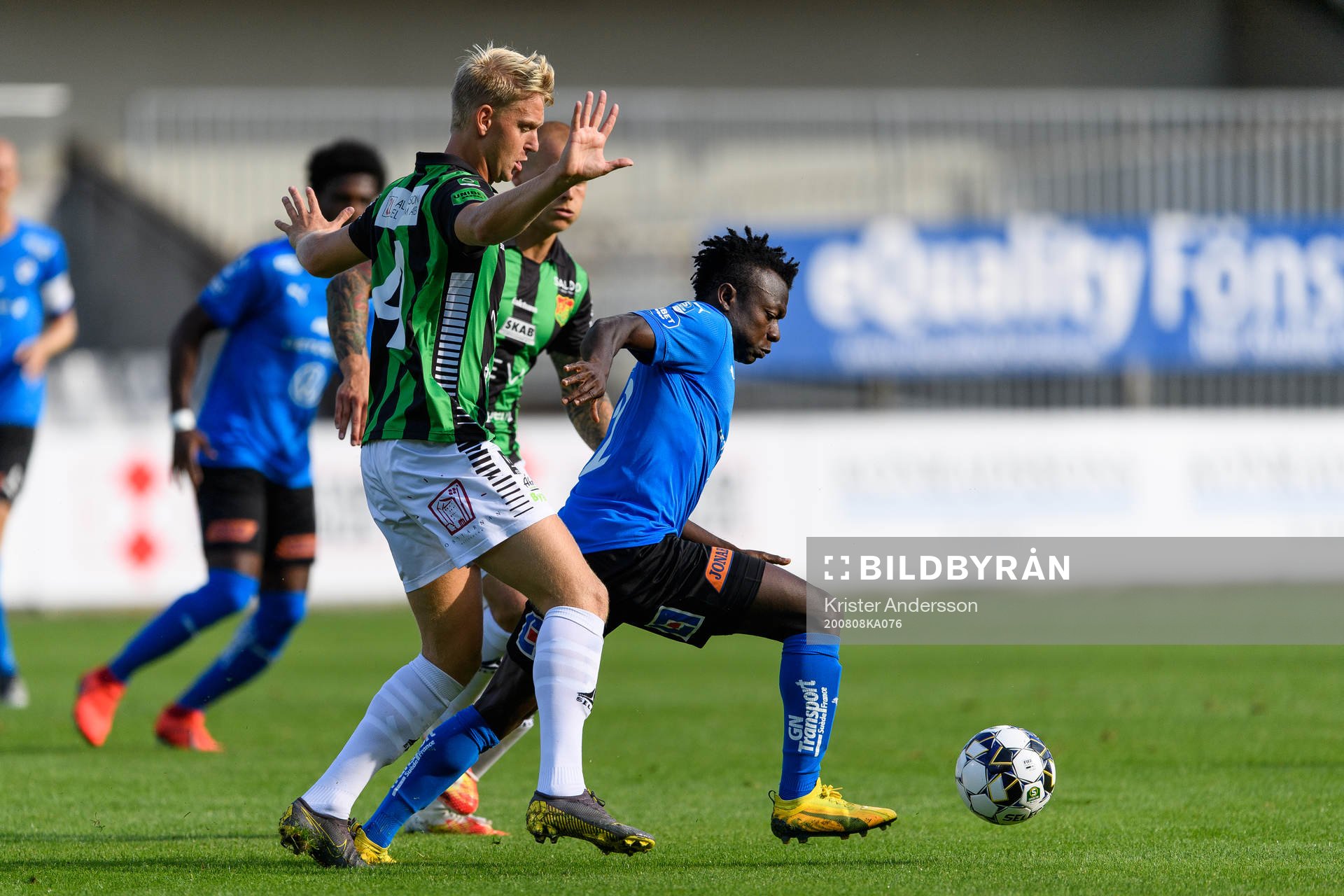 GAIS Joackim Åberg och Halmstads Thomas Boakye