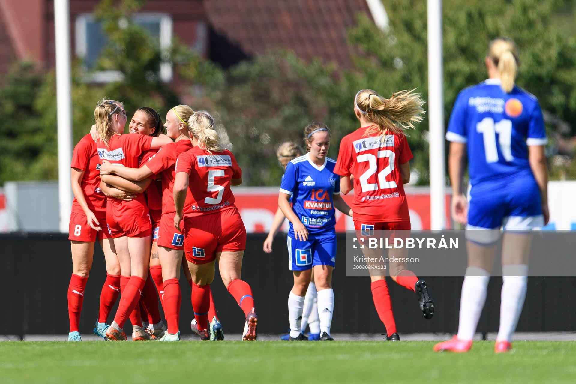 Värnamos  spelare jublar
