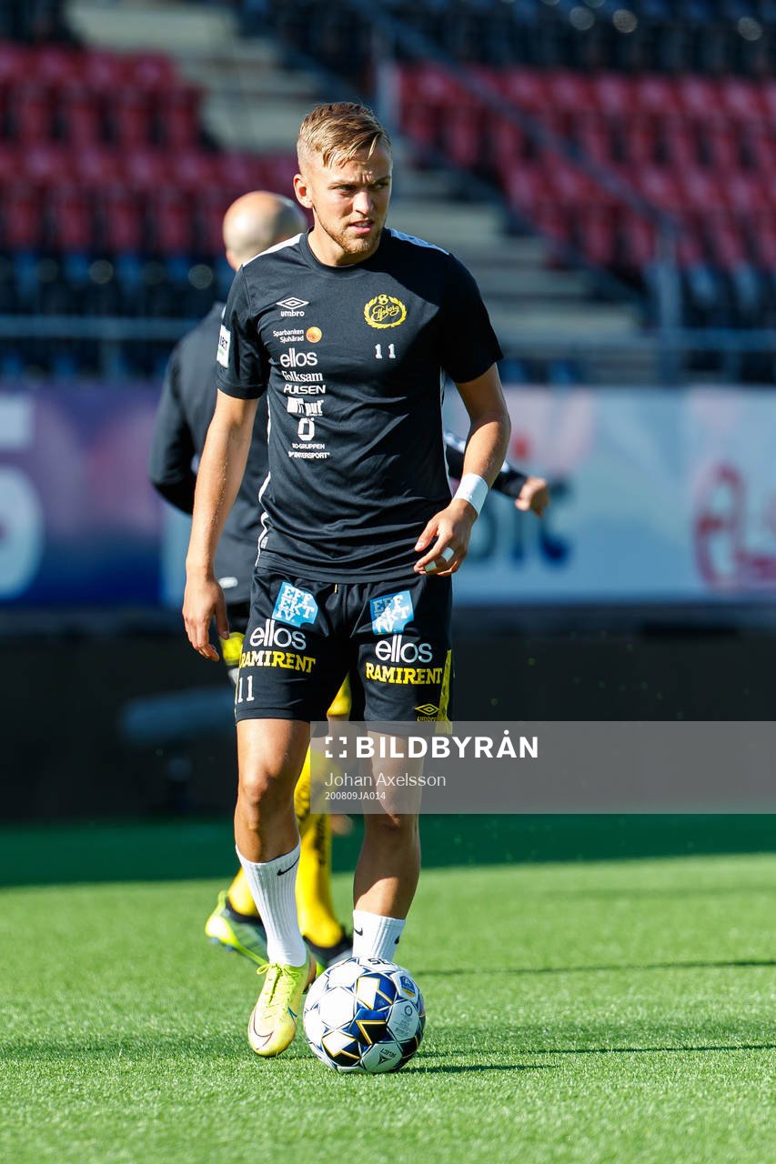 Elfsborgs Jesper Karlsson värmer upp