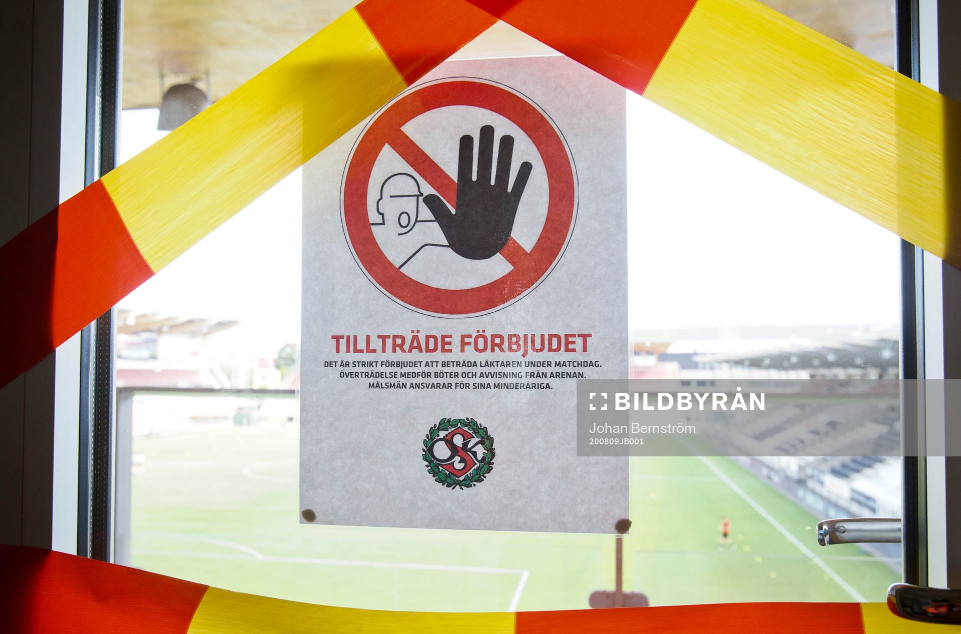 En skylt med texten tillträde förbjudet