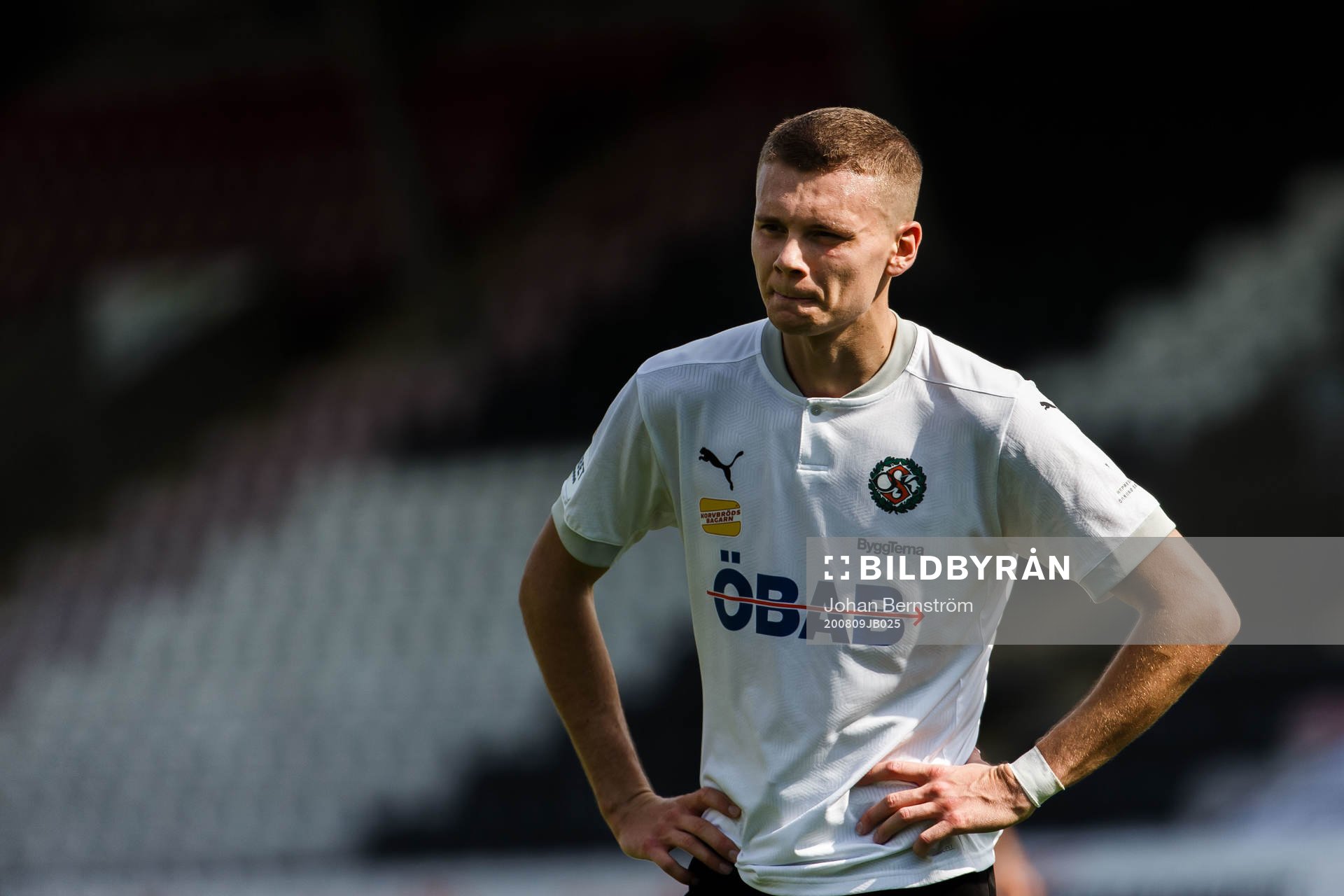Örebros Jake Larsson deppar