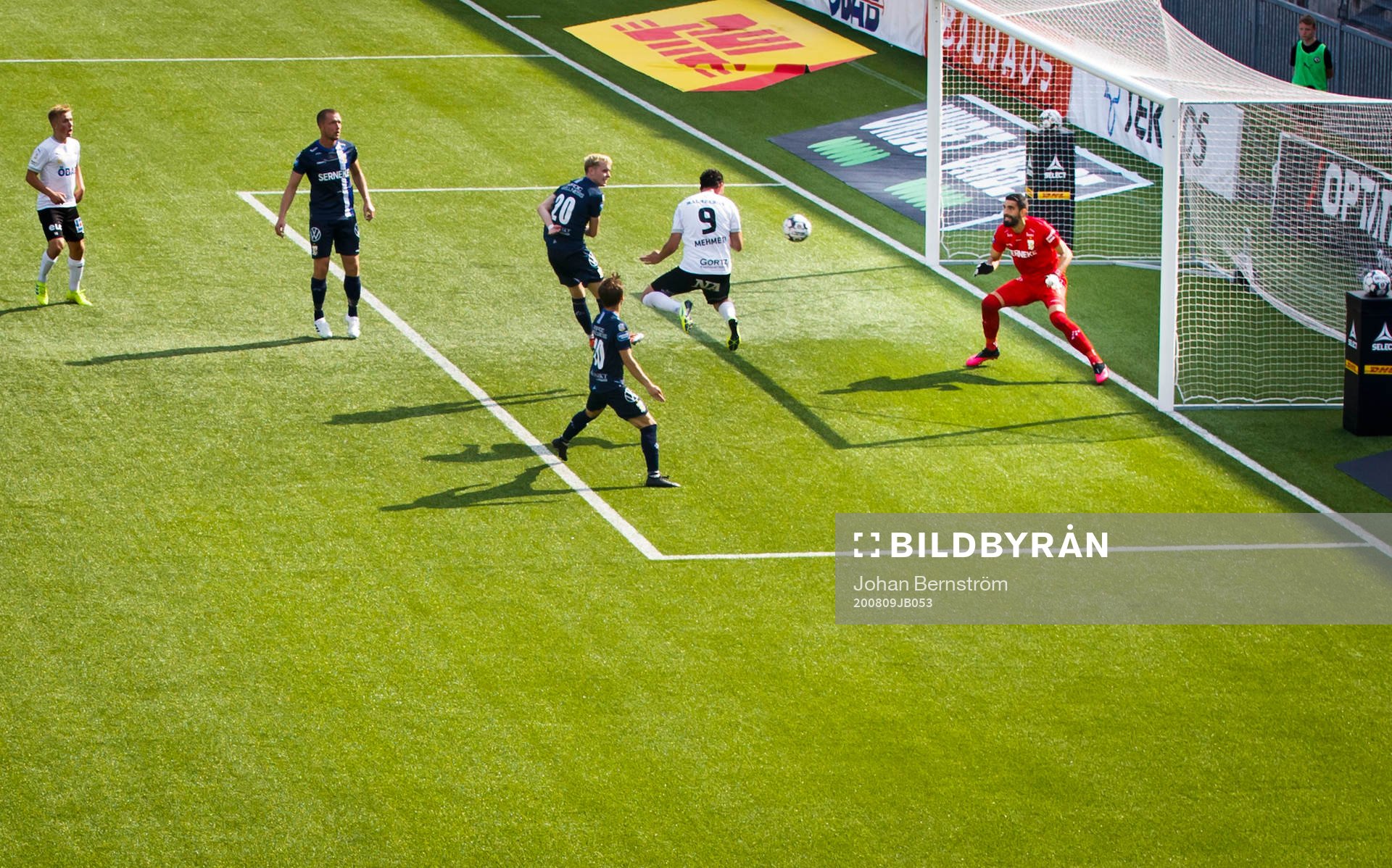 Örebros Agon Mehmeti gör 1-0 på nick på IFK Göteborgs