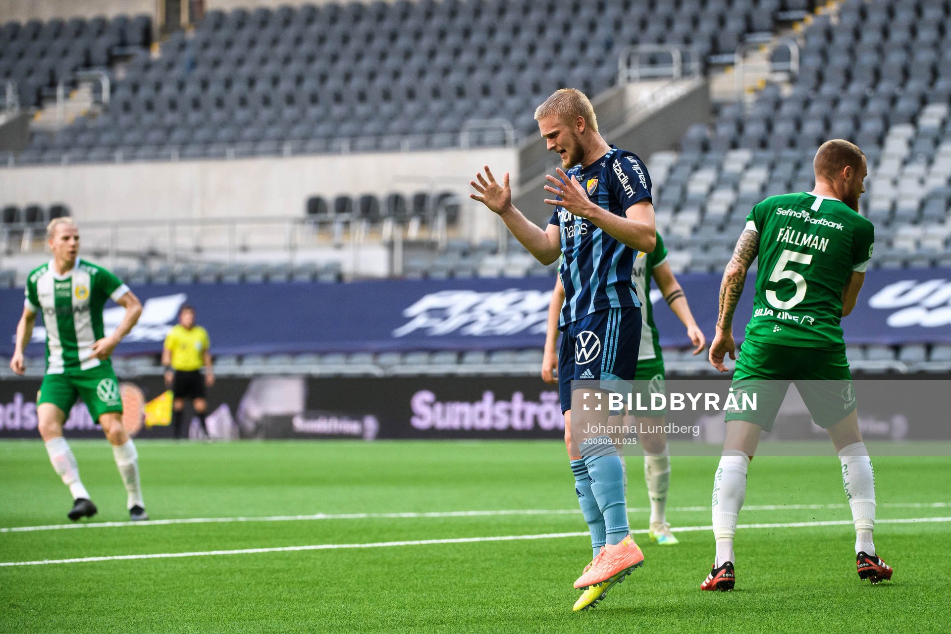 Djurgårdens Kalle Holmberg deppar