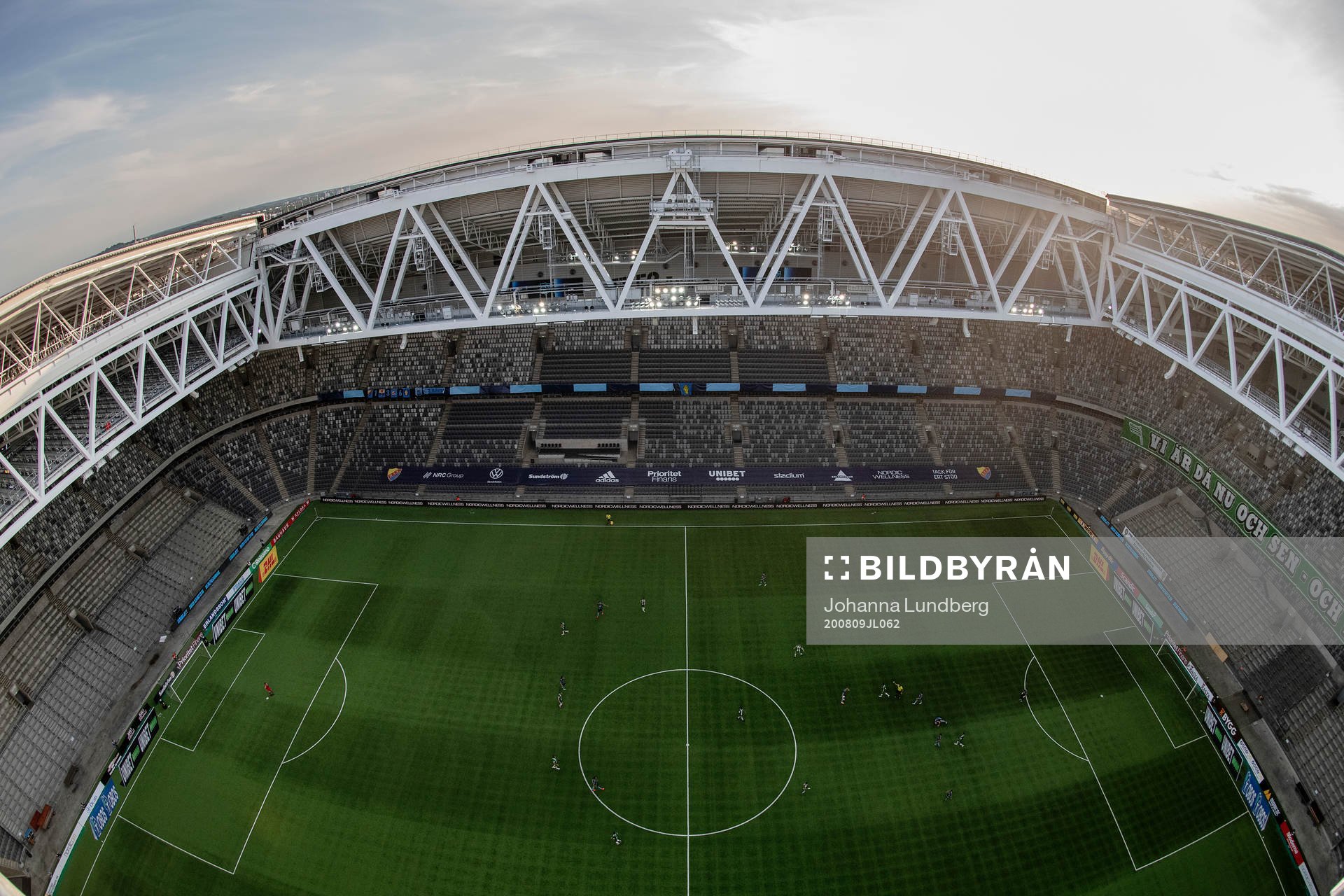 Spel på ett tomt Tele2 arena
