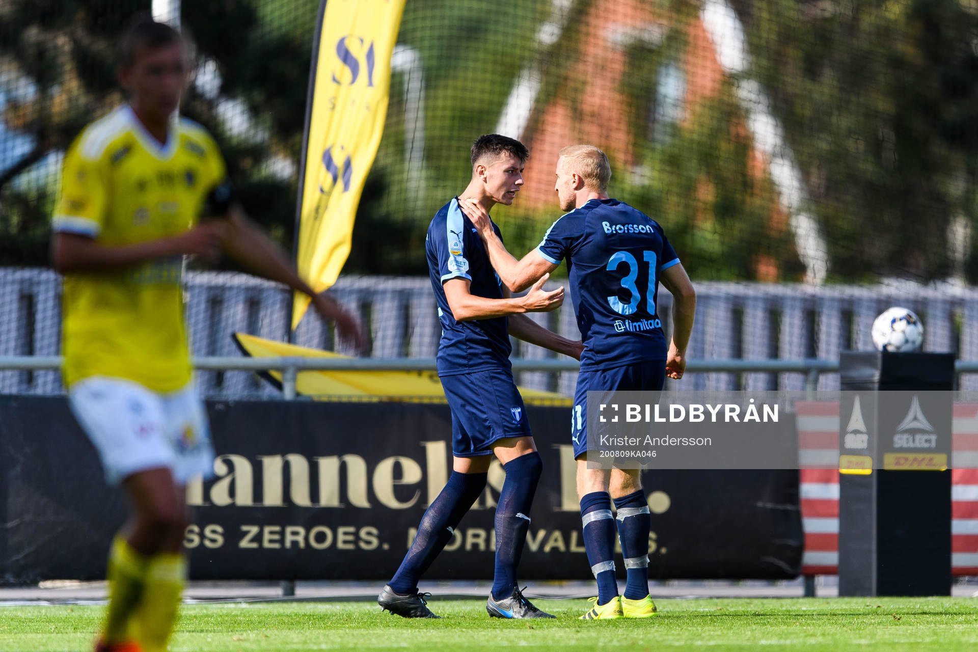 Malmö FFs Anel Ahmedhodzic och Franz Brorsson jublar