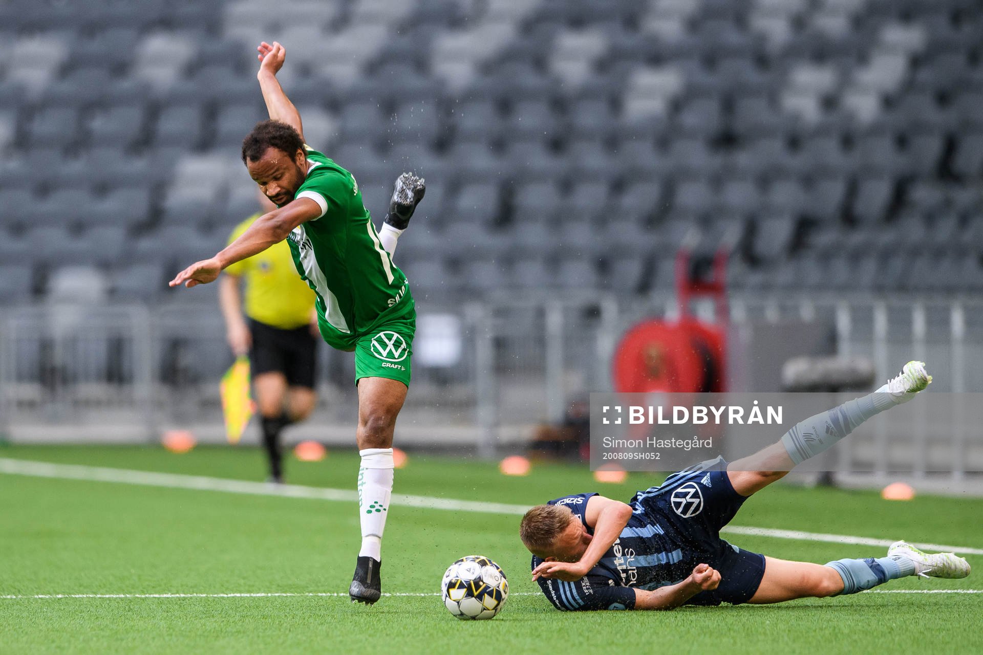 Hammarbys Serge-Junior Martinsson Ngouali och Djurgårdens