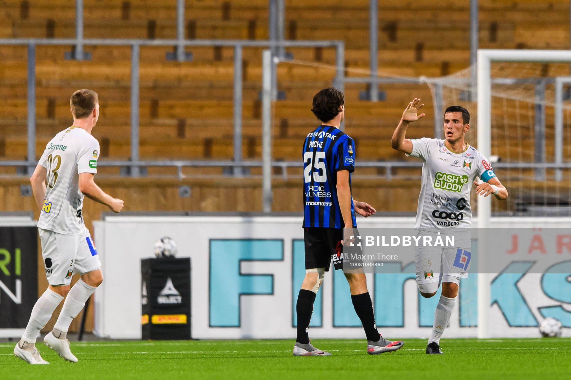 Varbergs Astrit Selmani jublar
