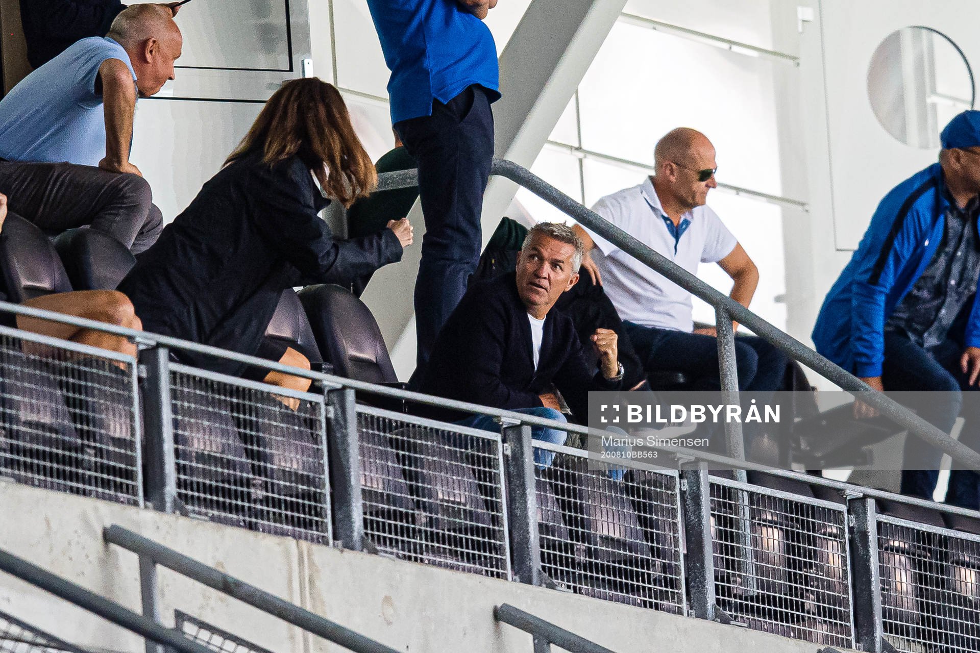 Kåre Ingebrigtsen, head coach of Brann, celebrates after the final whistle after the Eliteserien match between Molde and Brann on August 10, 2020 in Molde.