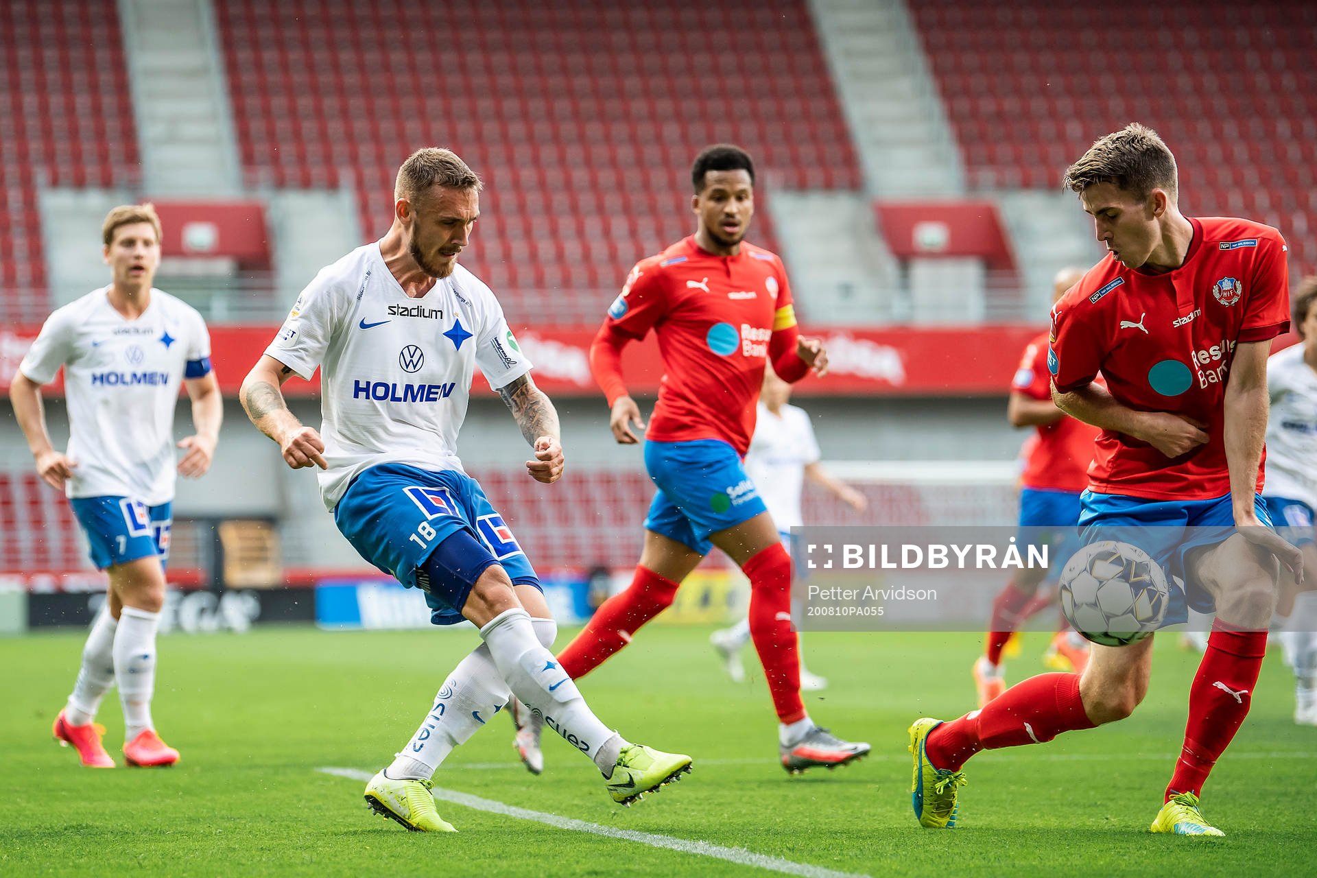 IFK Norrköpings Linus Wahlqvist och Helsingborgs Adam