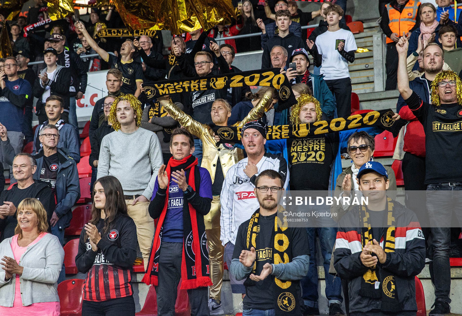 [DK=20200726: FC Midtjylland fans]