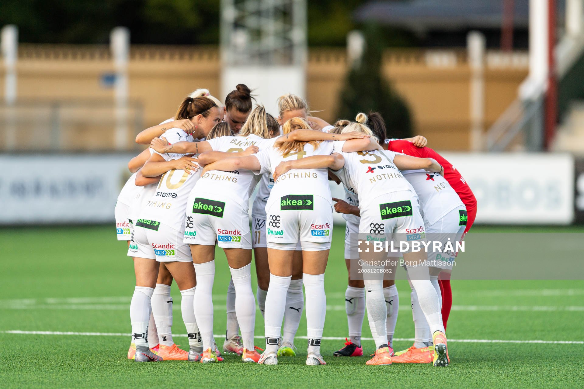 Rosengårds spelare samlas