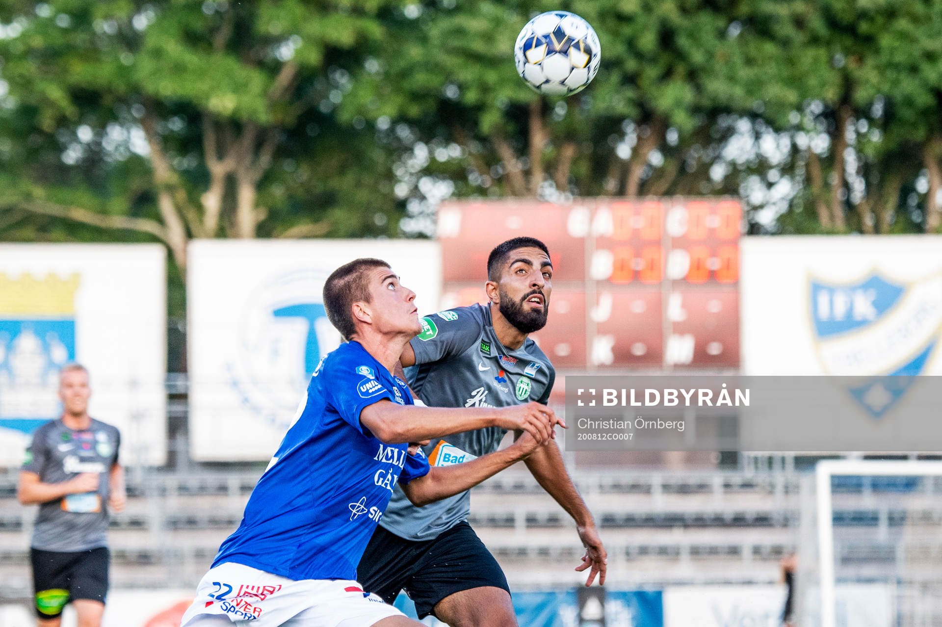 Trelleborgs Carl Björk mot Västerås Sean Sabetkar