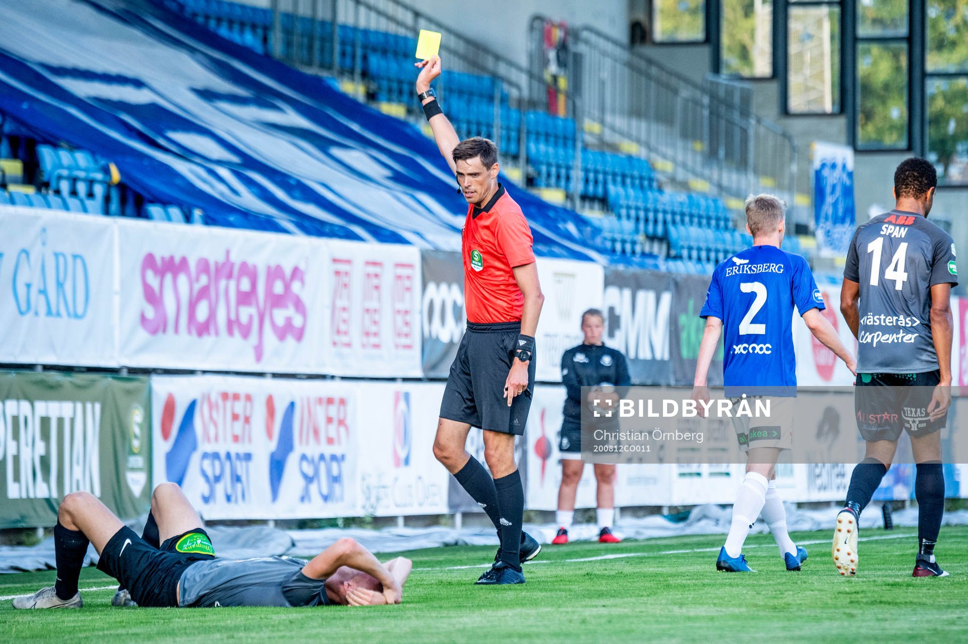 Domare Magnus Lindgren ger Trelleborgs Fritiof Björkén