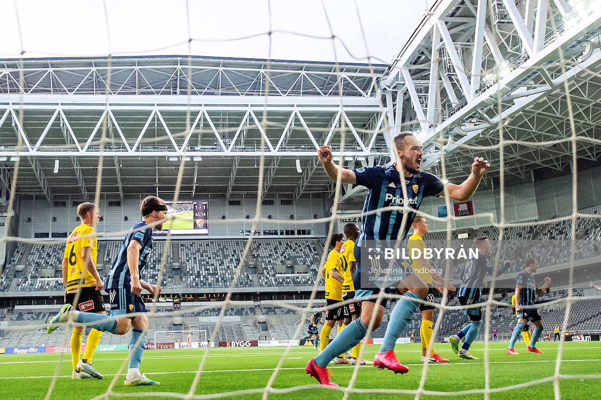 Djurgårdens Emir Kujovic jublar