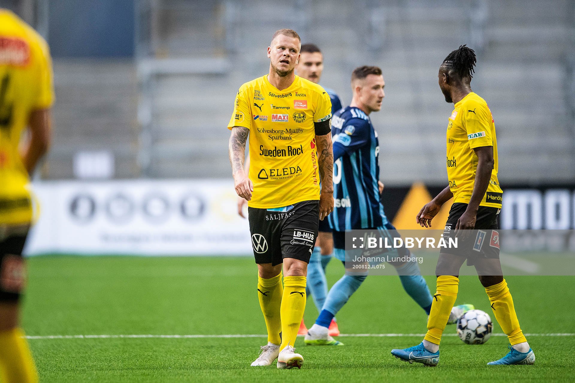 Mjällbys David Löfquist deppar
