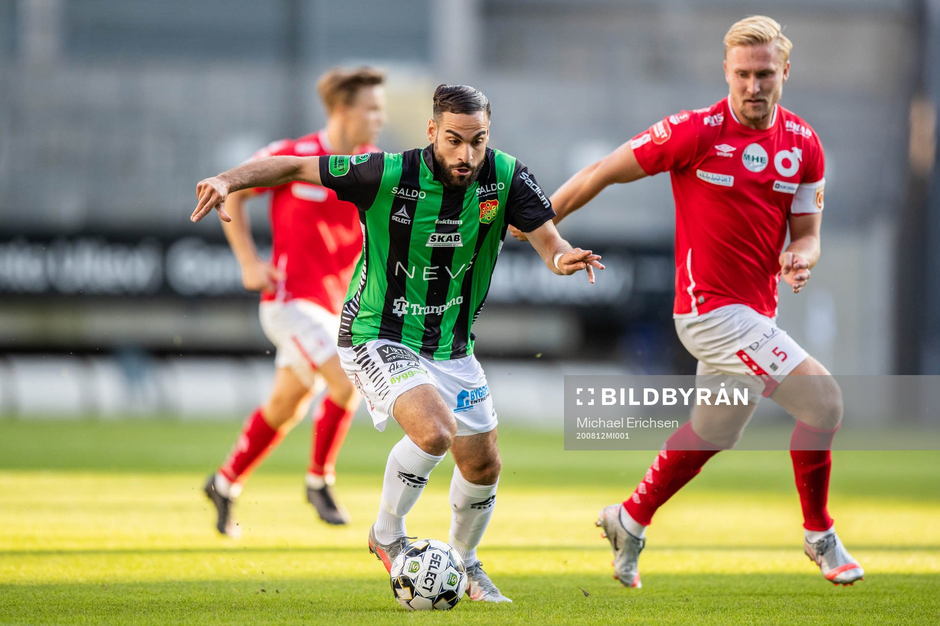 GAIS Mervan Celik och Degerfors Oliver Ekroth