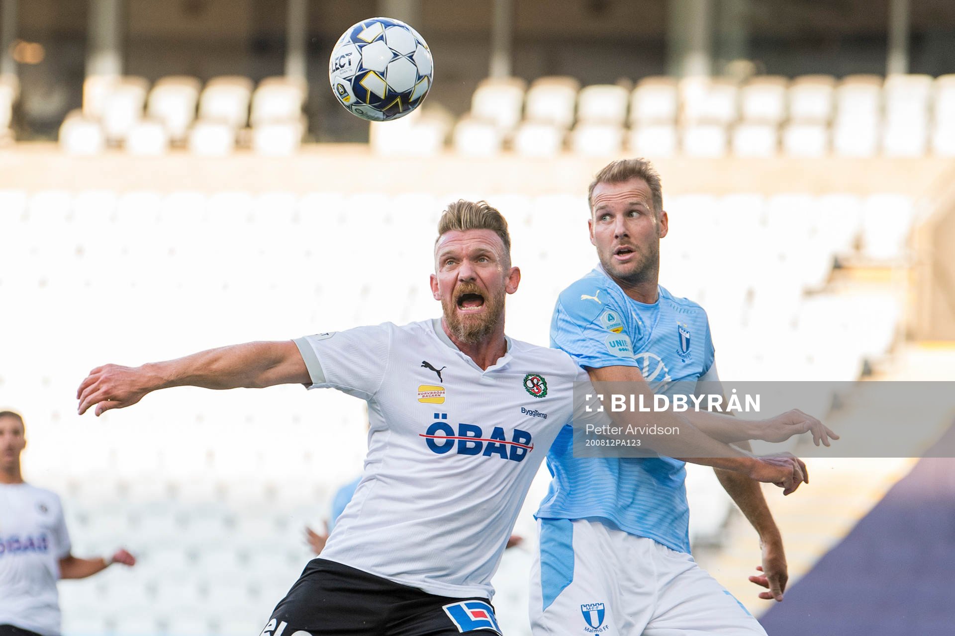 Örebros Michael Almebäck och Malmö FFs Ola Toivonen