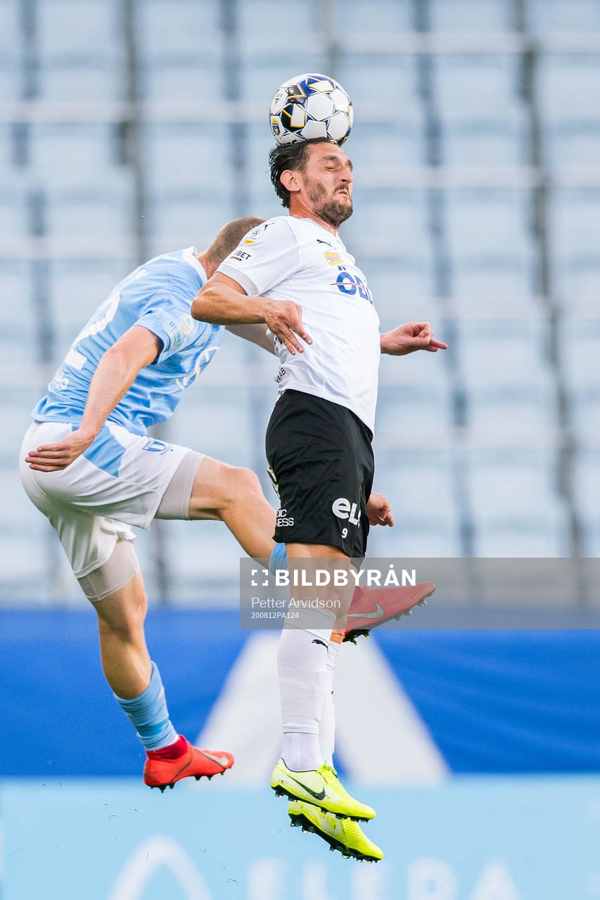Örebros Agon Mehmeti och Malmö FFs Jo Inge Berget