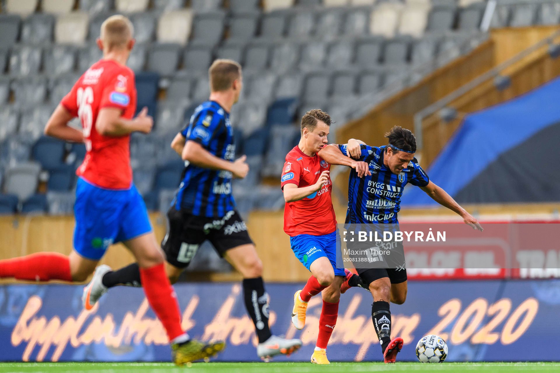 Helsingborgs Alex Timossi och Sirius Stefano Vecchia