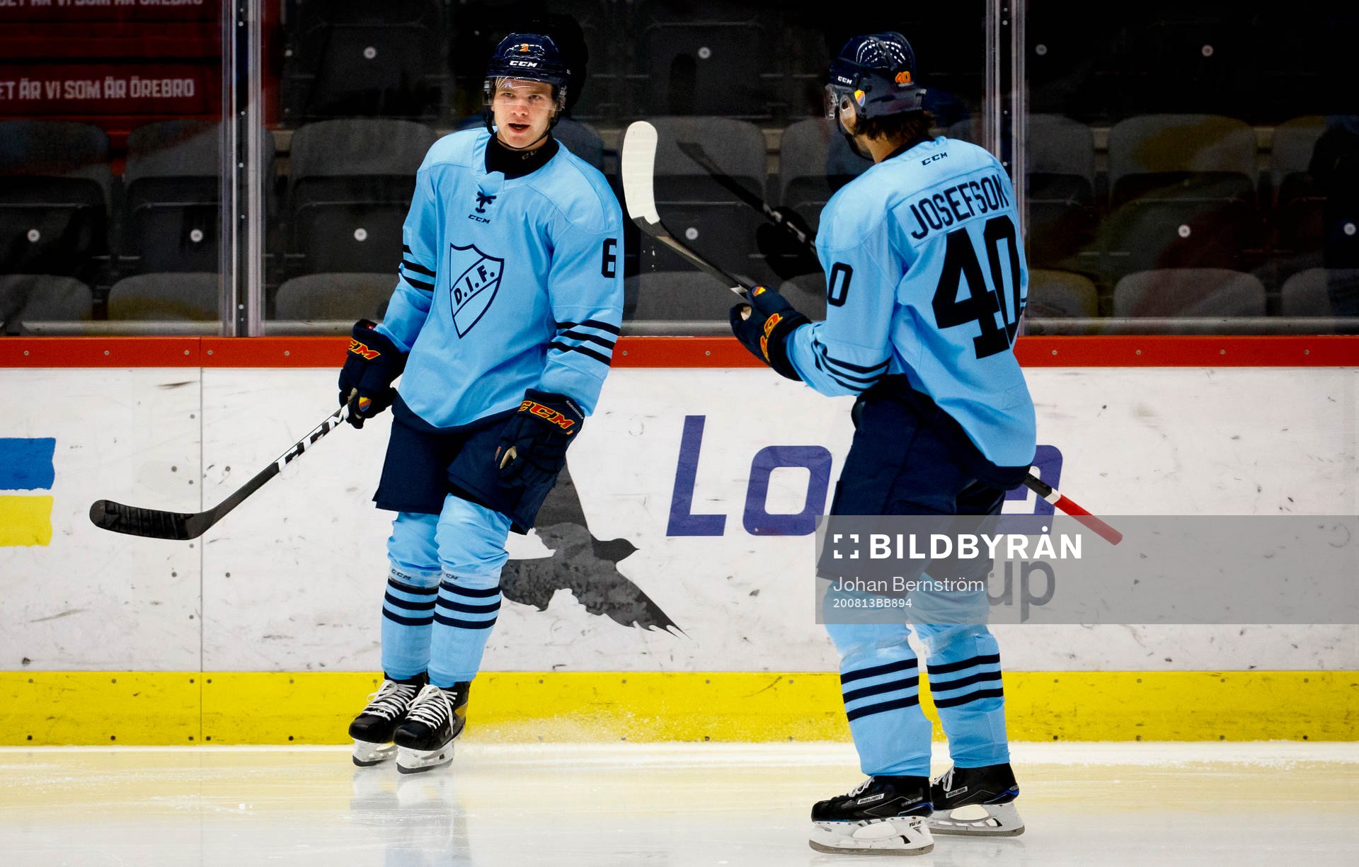 Djurgårdens Tobias Björnfot jublar med Jacob Josefson