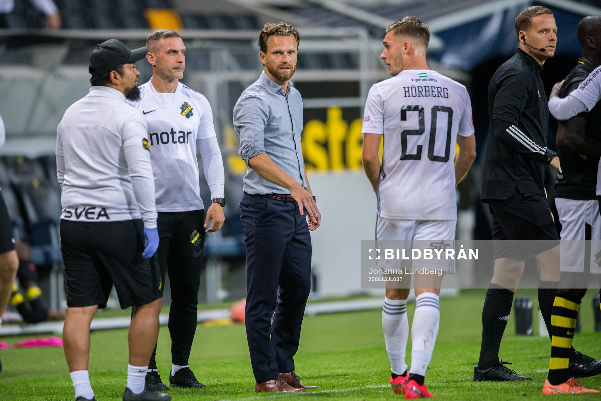 AIK:s tränare Bartosz Grzelak under fotbollsmatchen i Allsvenskan mellan AIK och Östersund den 13 augusti 2020 i Stockholm.