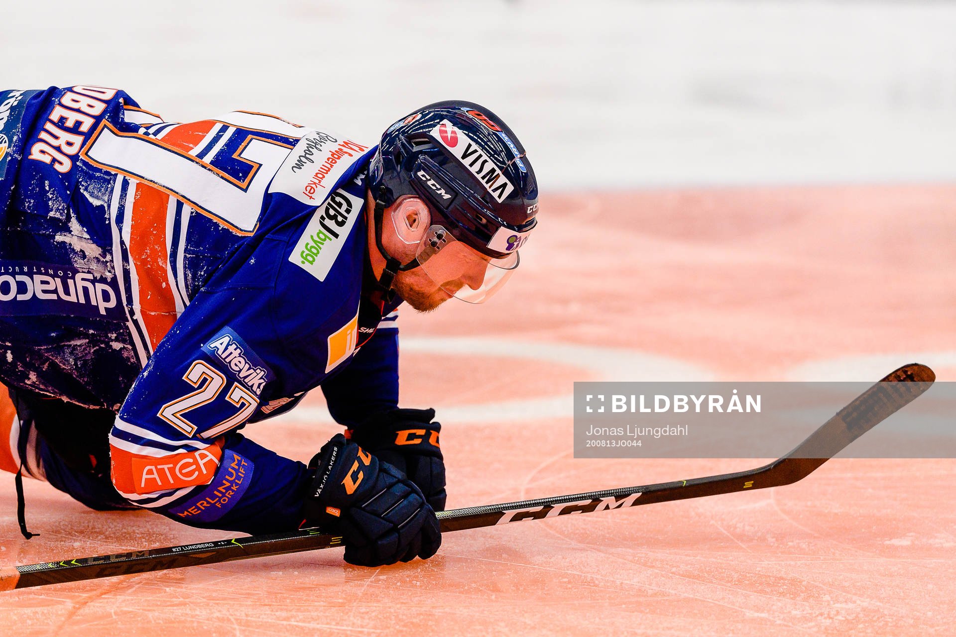 Växjös Martin Lundberg  grimaserar