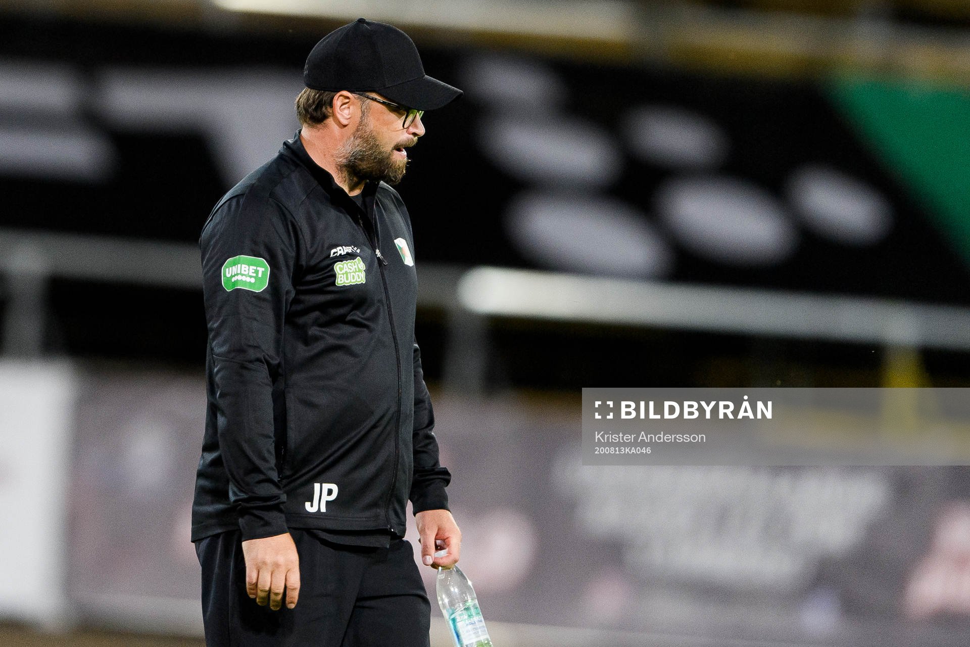Varbergs tränare Joakim Persson deppar