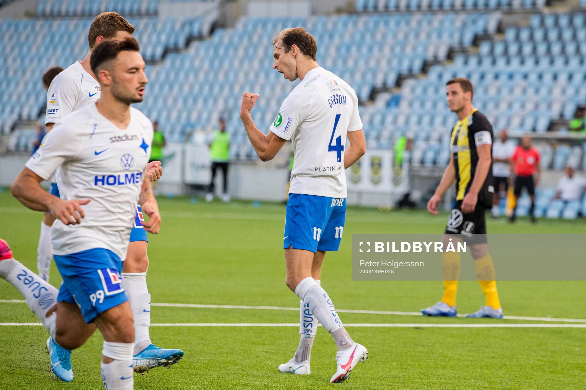 IFK Norrköpings Lars Krogh Gerson jublar