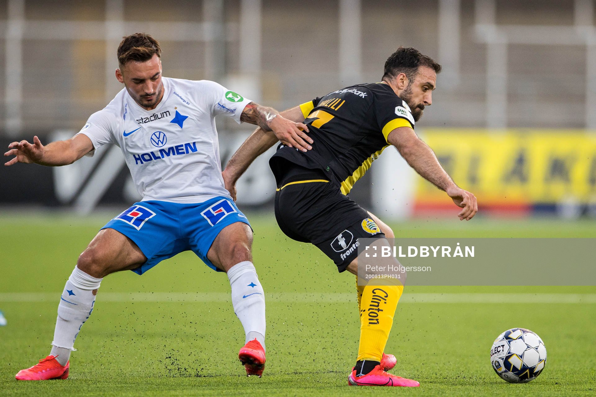 IFK Norrköpings Sead Haksabanovic och Hammarbys Abdul