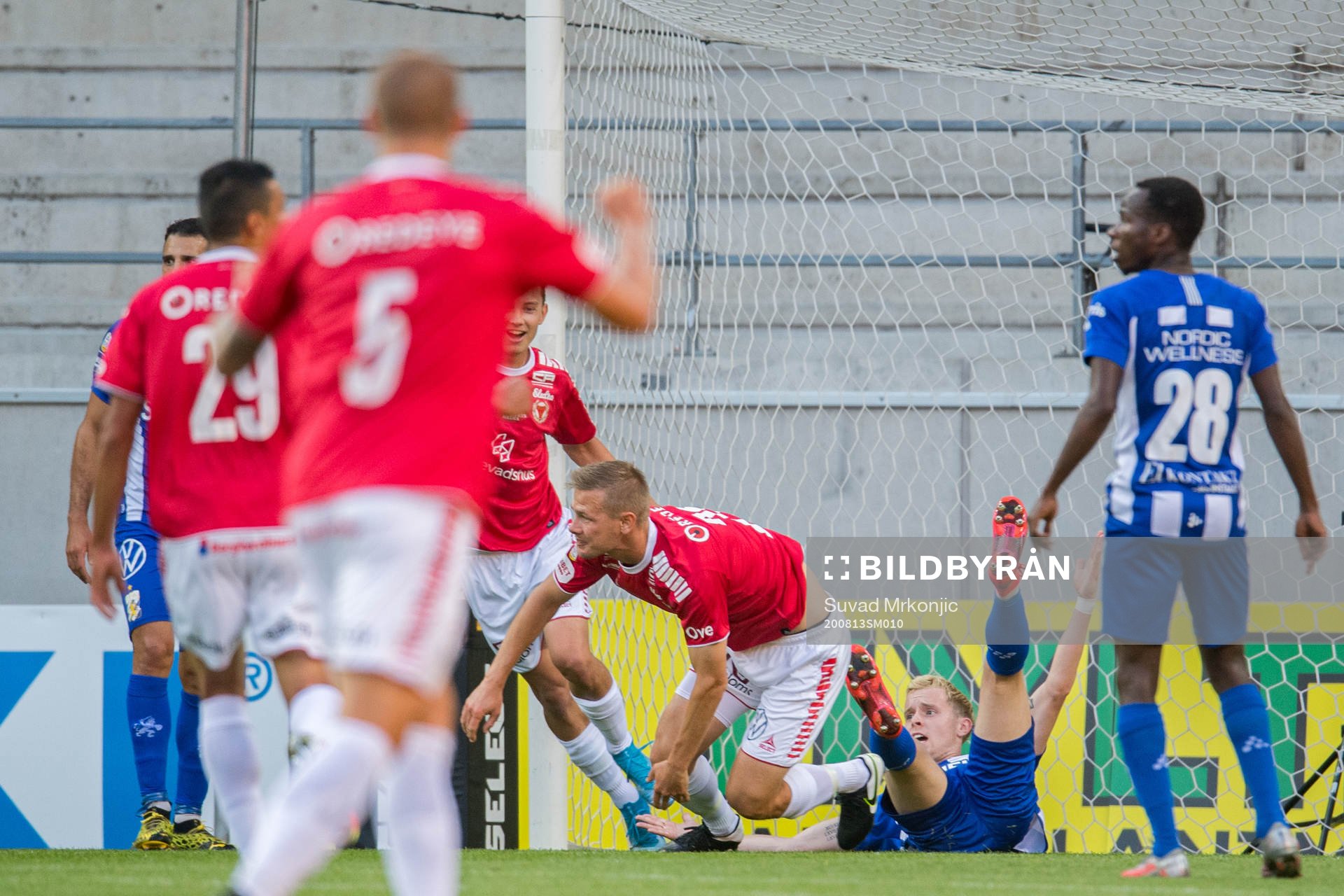 Kalmars Erik Israelsson jublar efter sitt 1-0 mål under fotbollsmatchen i Allsvenskan mellan Kalmar och IFK Göteborg den 13 augusti 2020 i Kalmar.