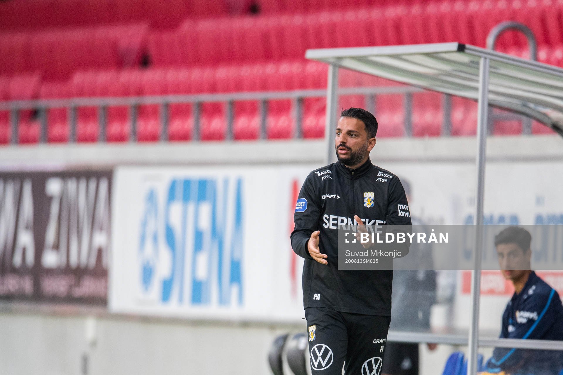 IFK Göteborgs tränare Poya Asbaghi