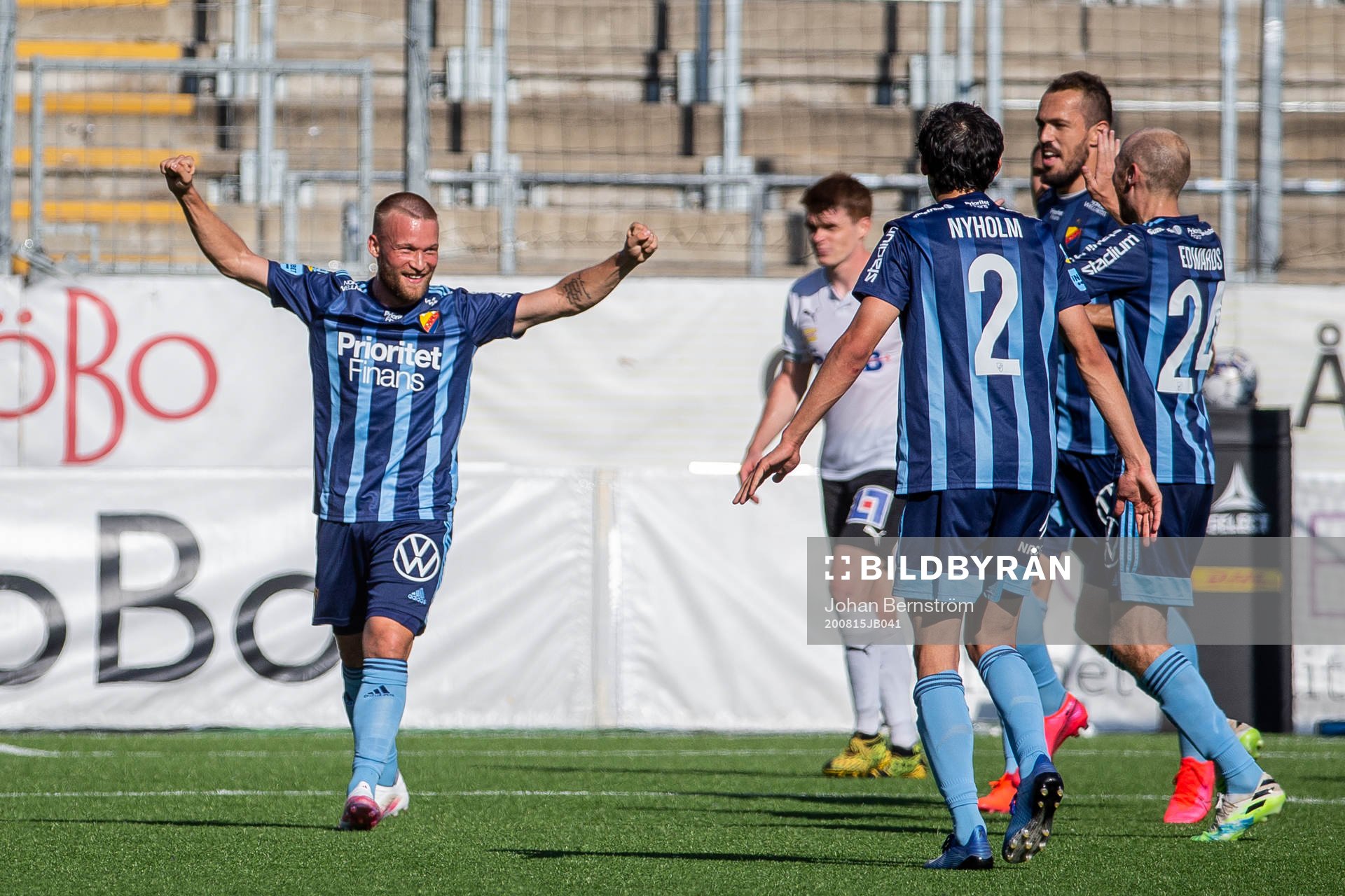 Djurgårdens Nicklas Bärkroth jublar