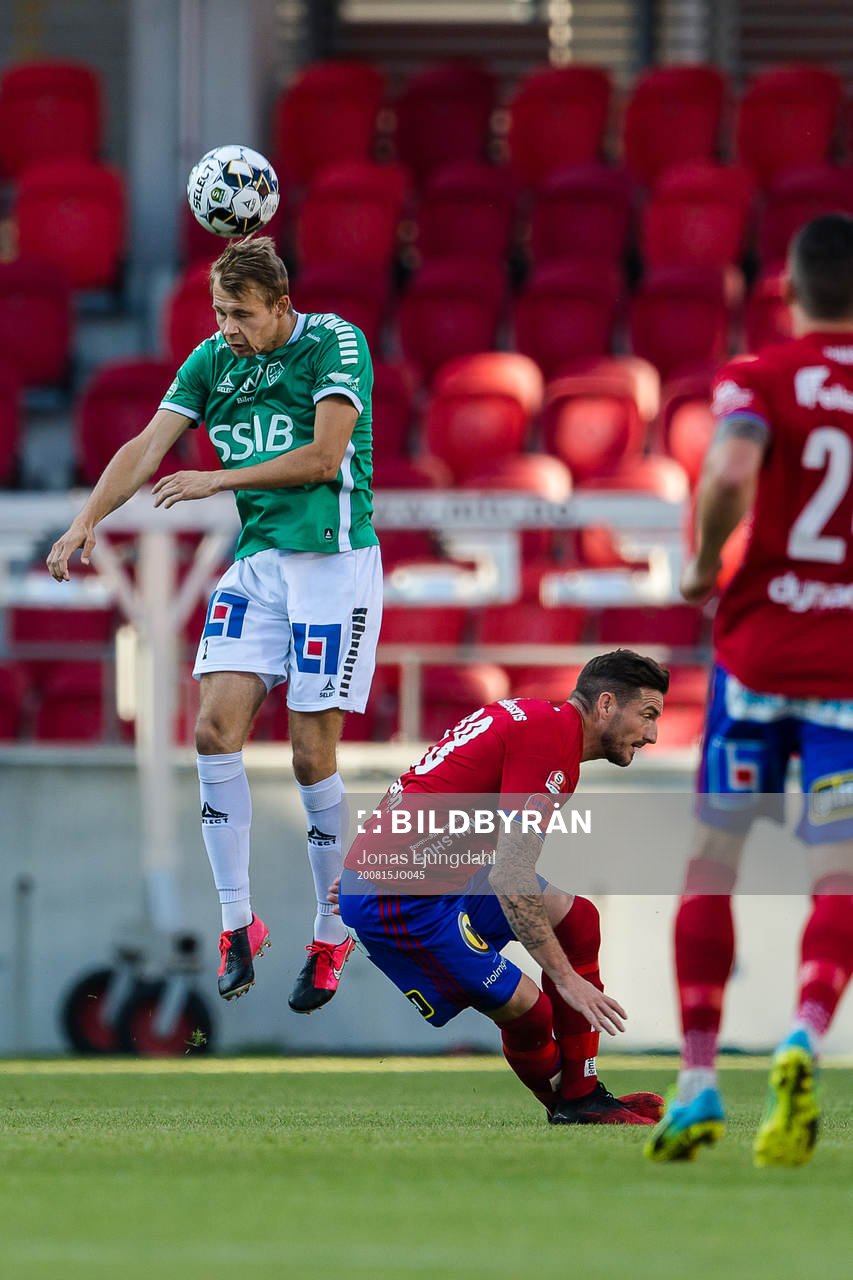 Brages Alexander Zetterström och Östers James Keene