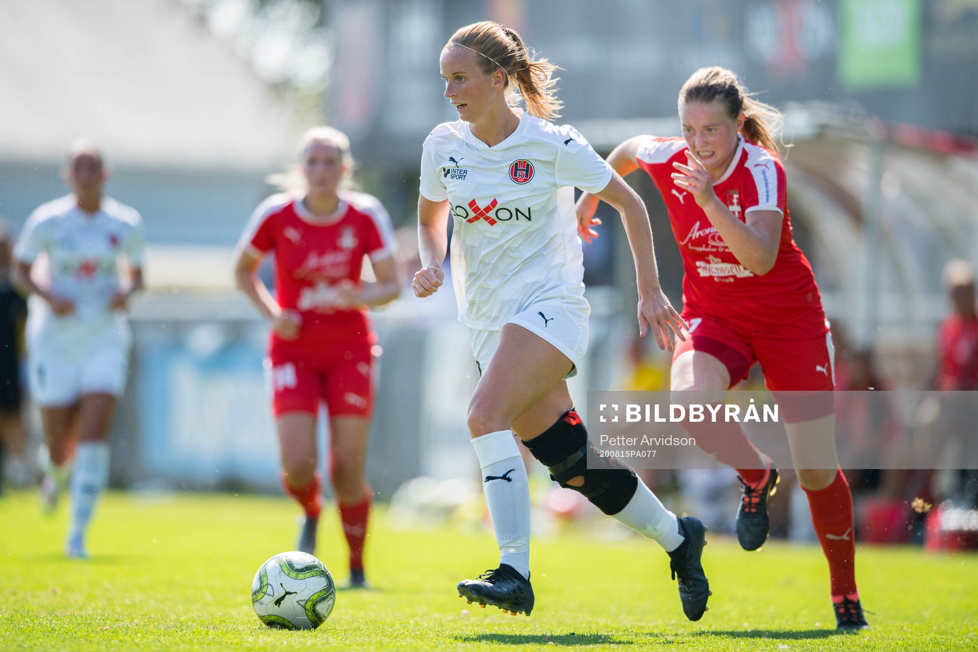 Hittarps Maja Ahlm och Färjestadens Sofie Bradley