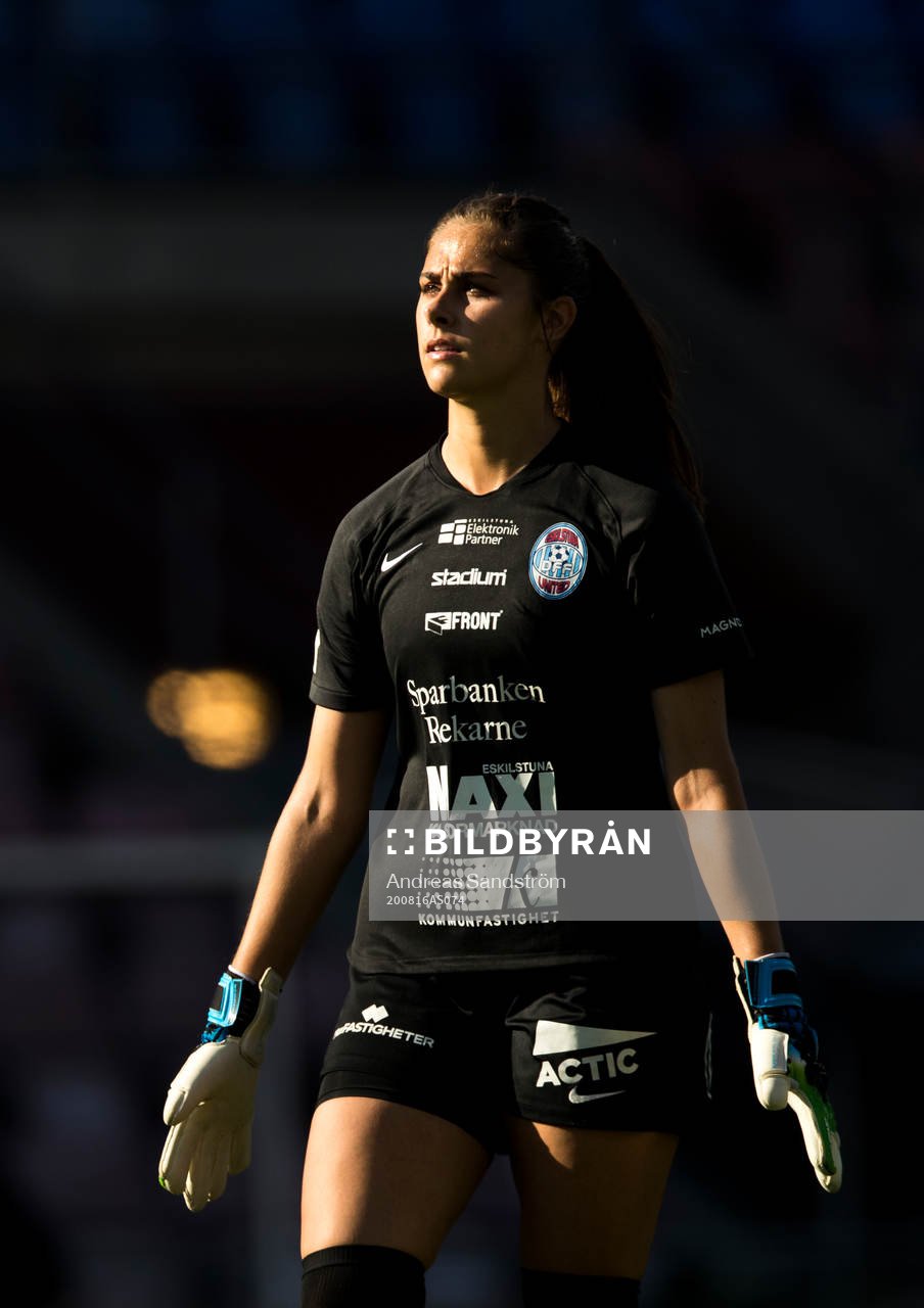 Eskilstunas målvakt Cosette Morche