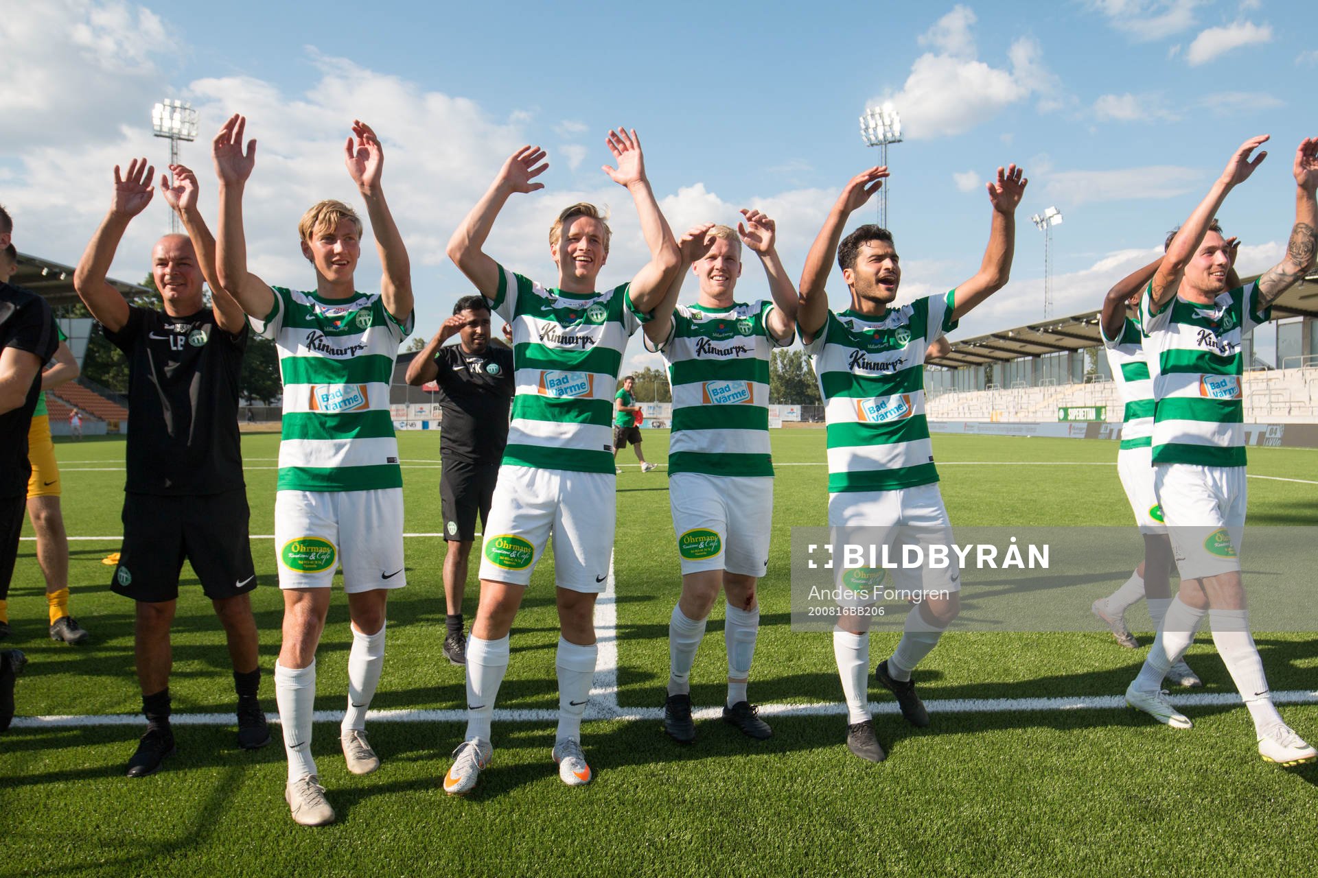 Västerås jubel efter fotbollsmatchen i Superettan  mellan Västerås SK och Umeå FC den 16 augusti 2020 i Västerås.