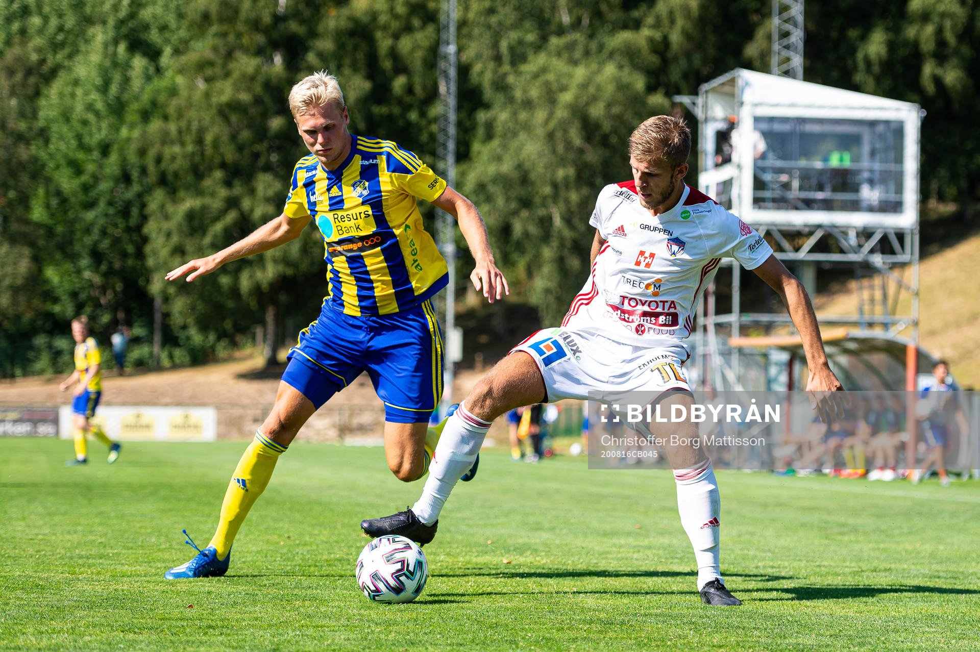 Eskilsminnes Jonatan Persson mot Assyriskas Alex Petrovic